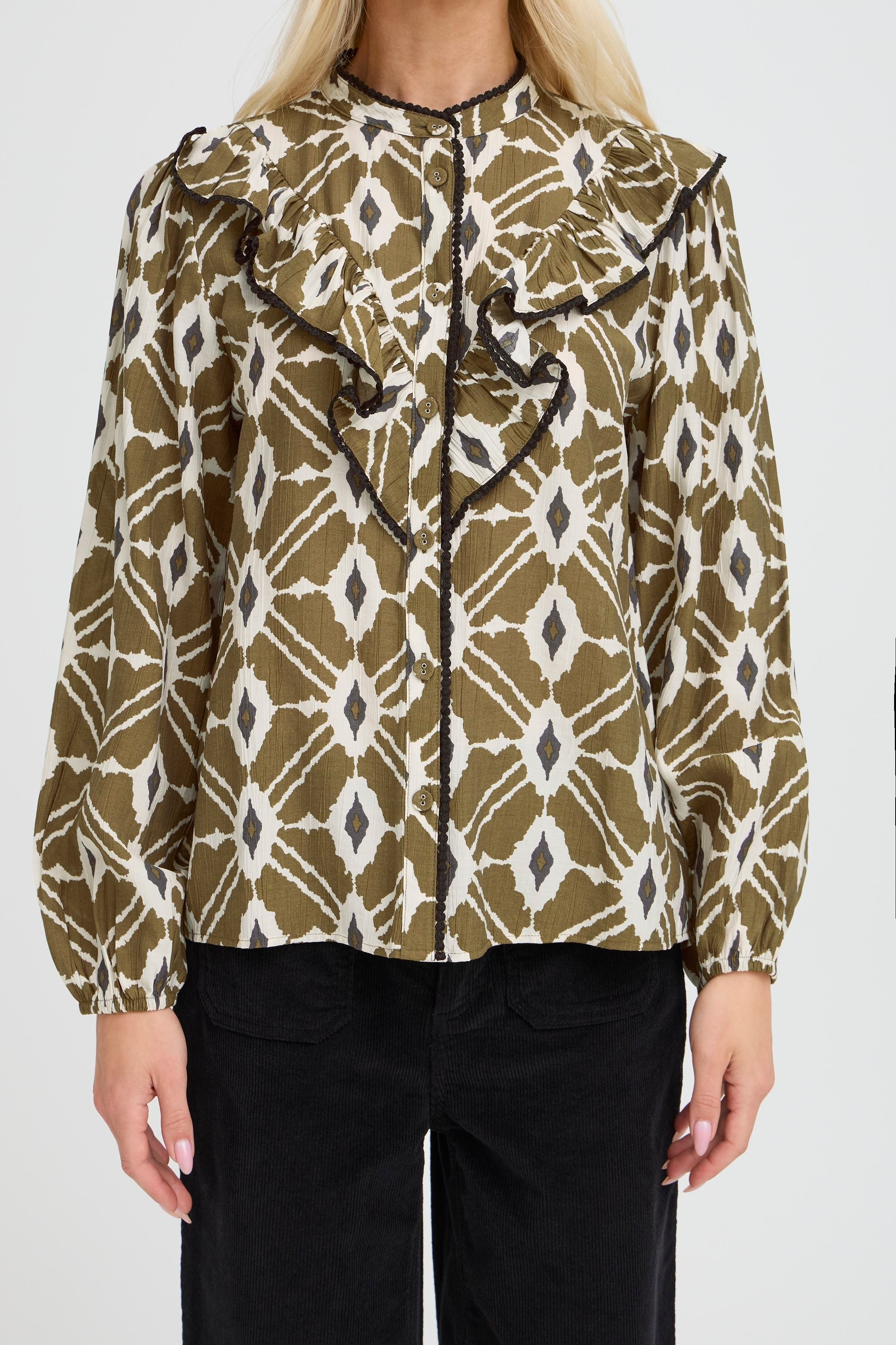 BYINABA Skjorta LOOKBOOK DETAIL 20818167-900002207