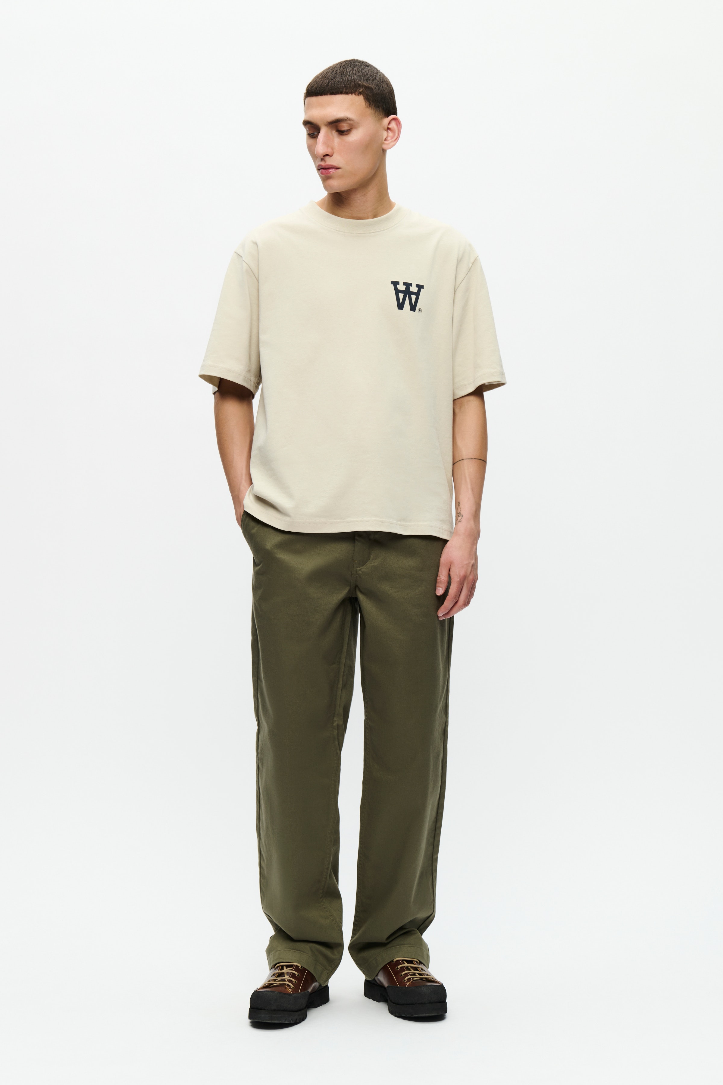 WWLiam T-shirt LOOKBOOK FRONT 30251546-144500