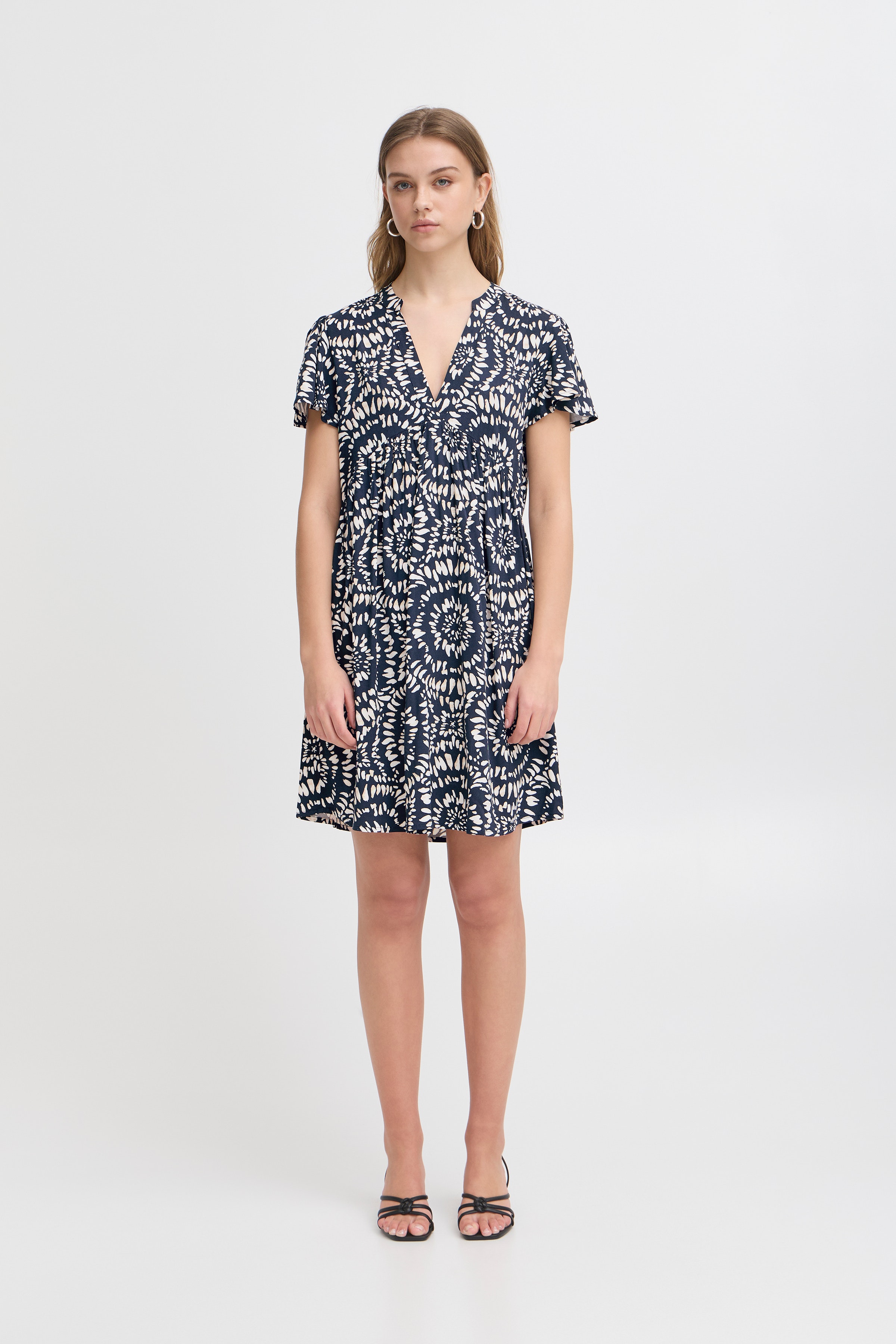 IHAYA Kjole LOOKBOOK FRONT 20123317-204613