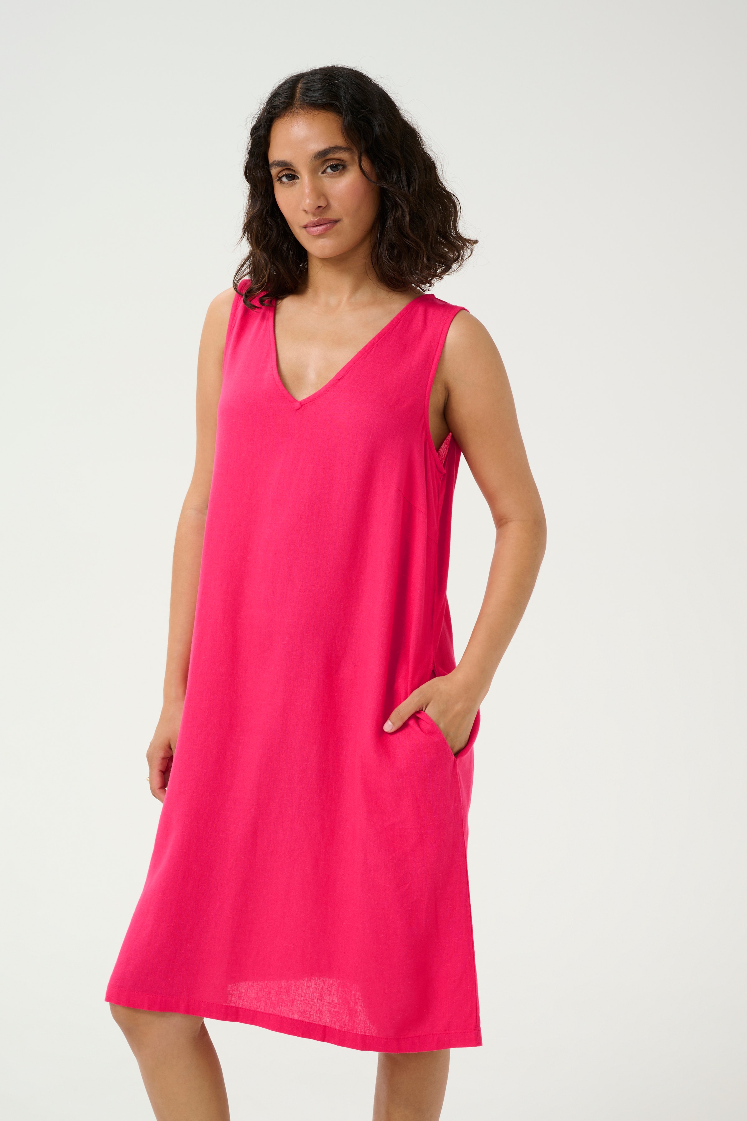 KAmilia Lin Kjole LOOKBOOK FRONT 10509690-181754