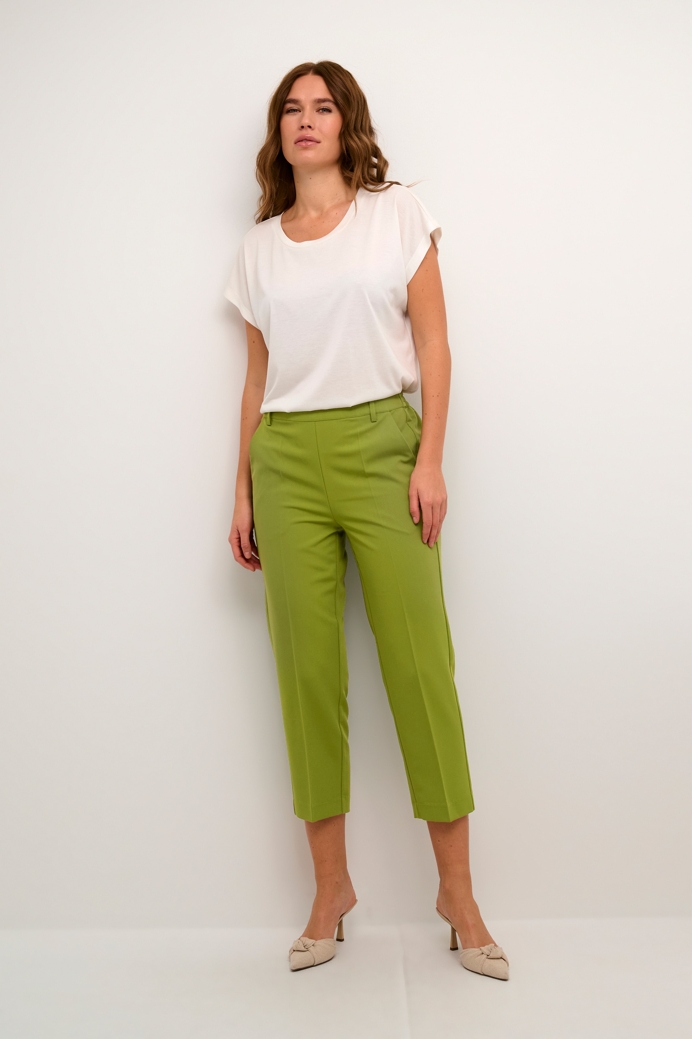 KAsakura Trousers LOOKBOOK FRONT 10506127-180435