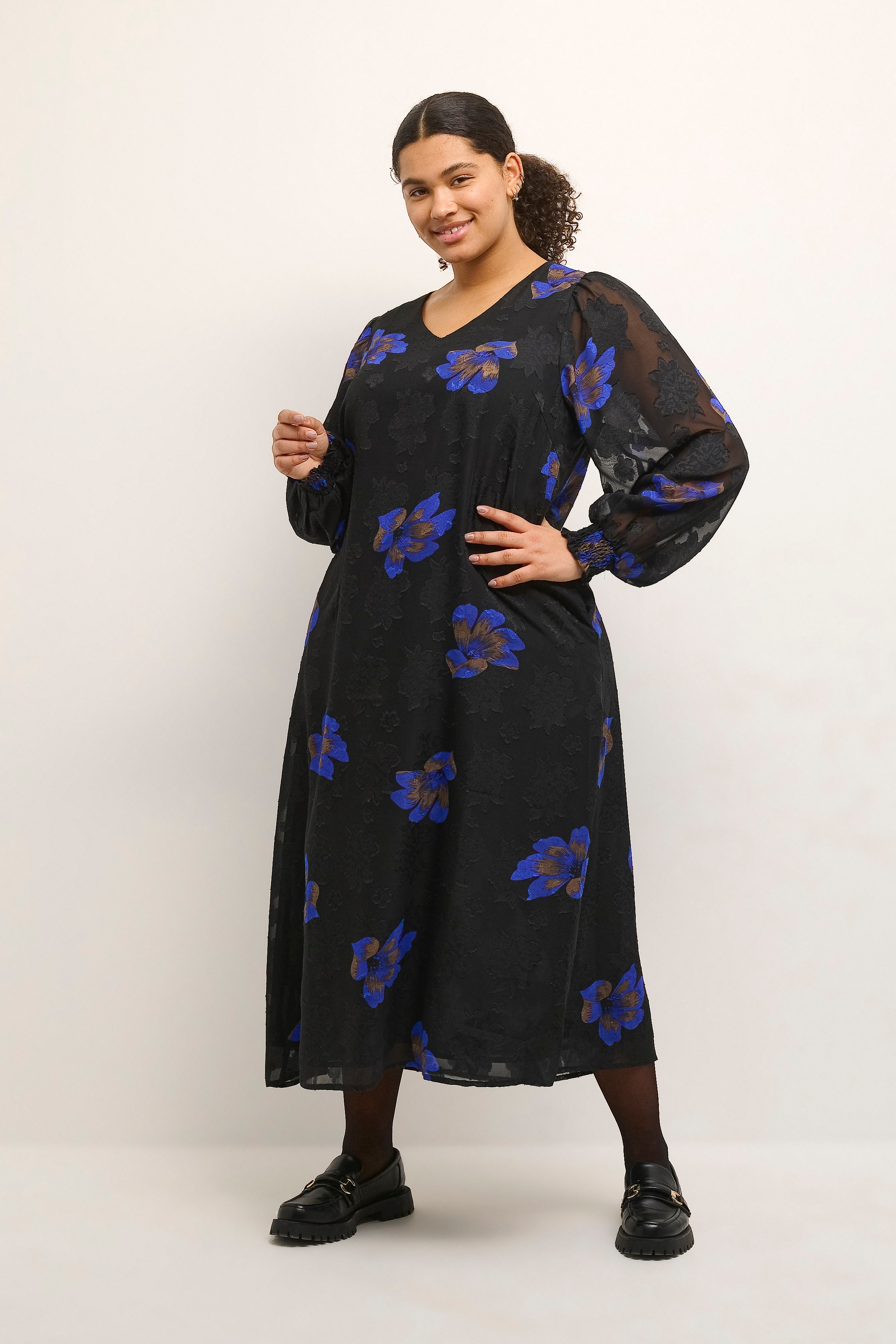 KCmedala Klänning LOOKBOOK FRONT 10581202-103480