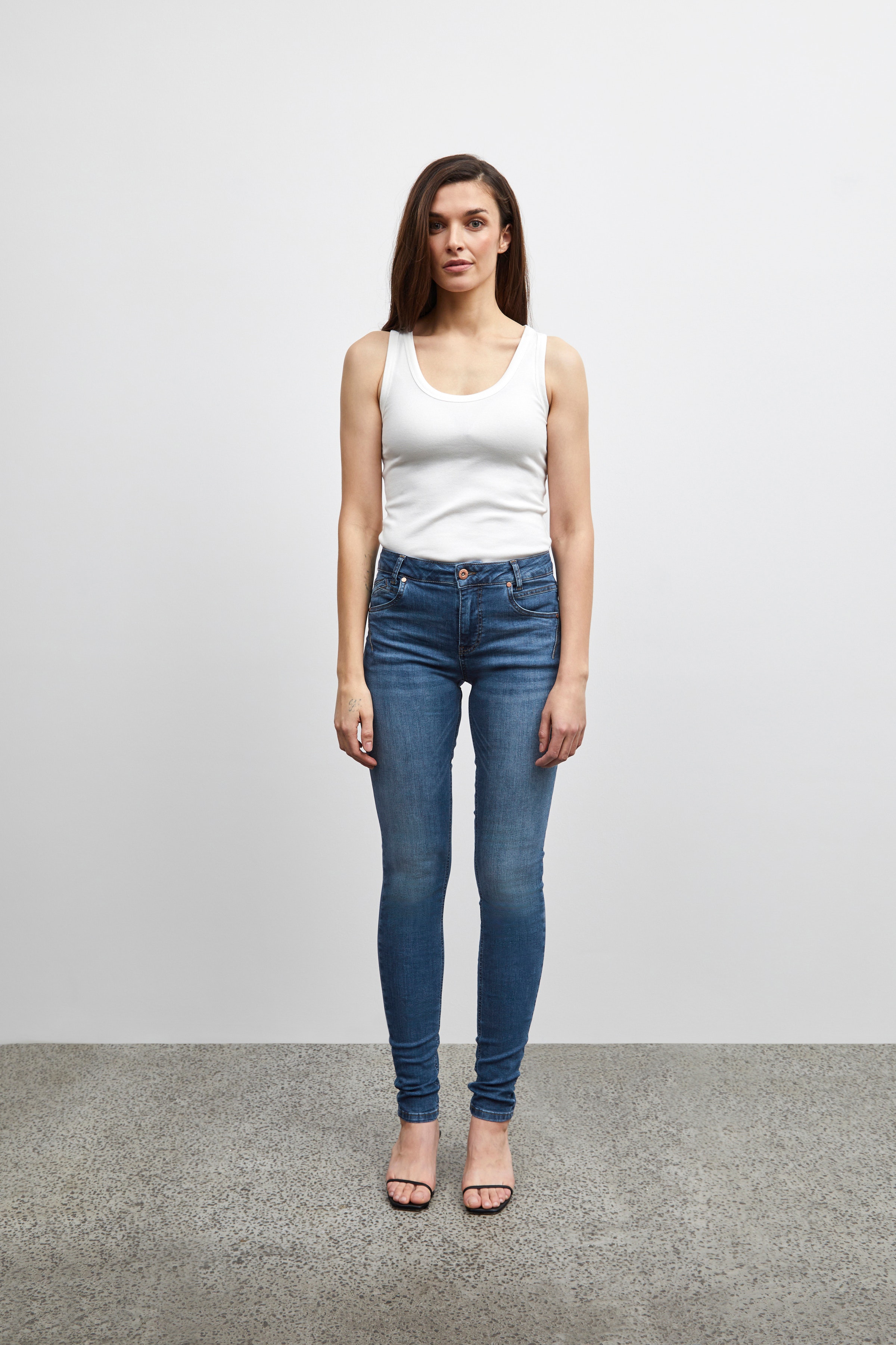 PZCARMEN HW Jeans Skinny LOOKBOOK FRONT 50204829-5001901