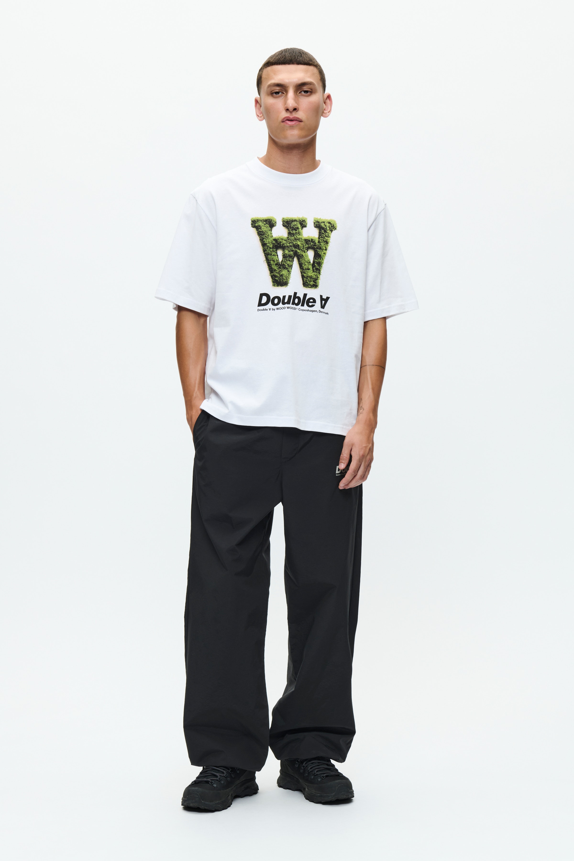 WWLiam T-shirt LOOKBOOK FRONT 30251842-110601