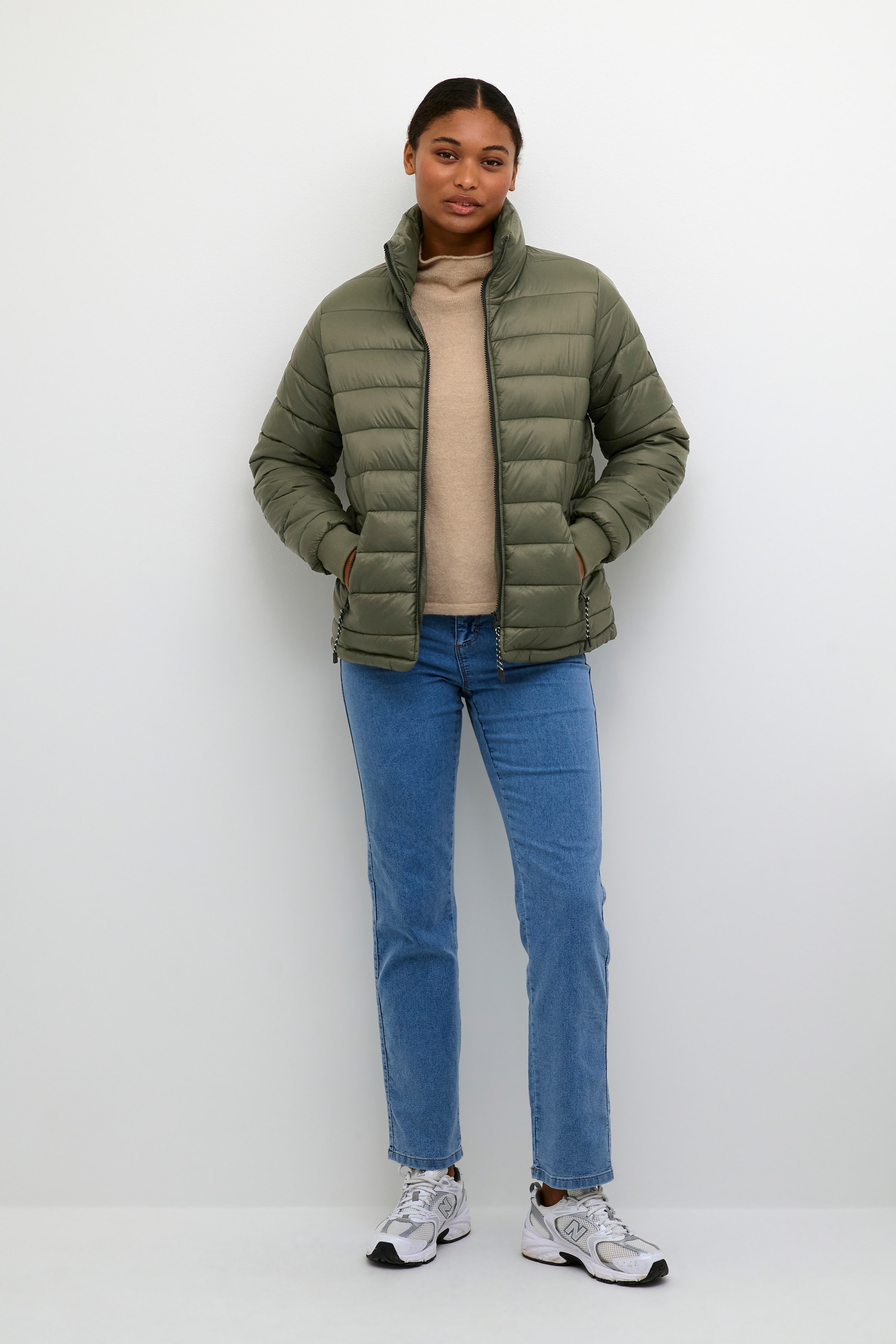 KAlira Jakke LOOKBOOK FRONT 10507222-190511