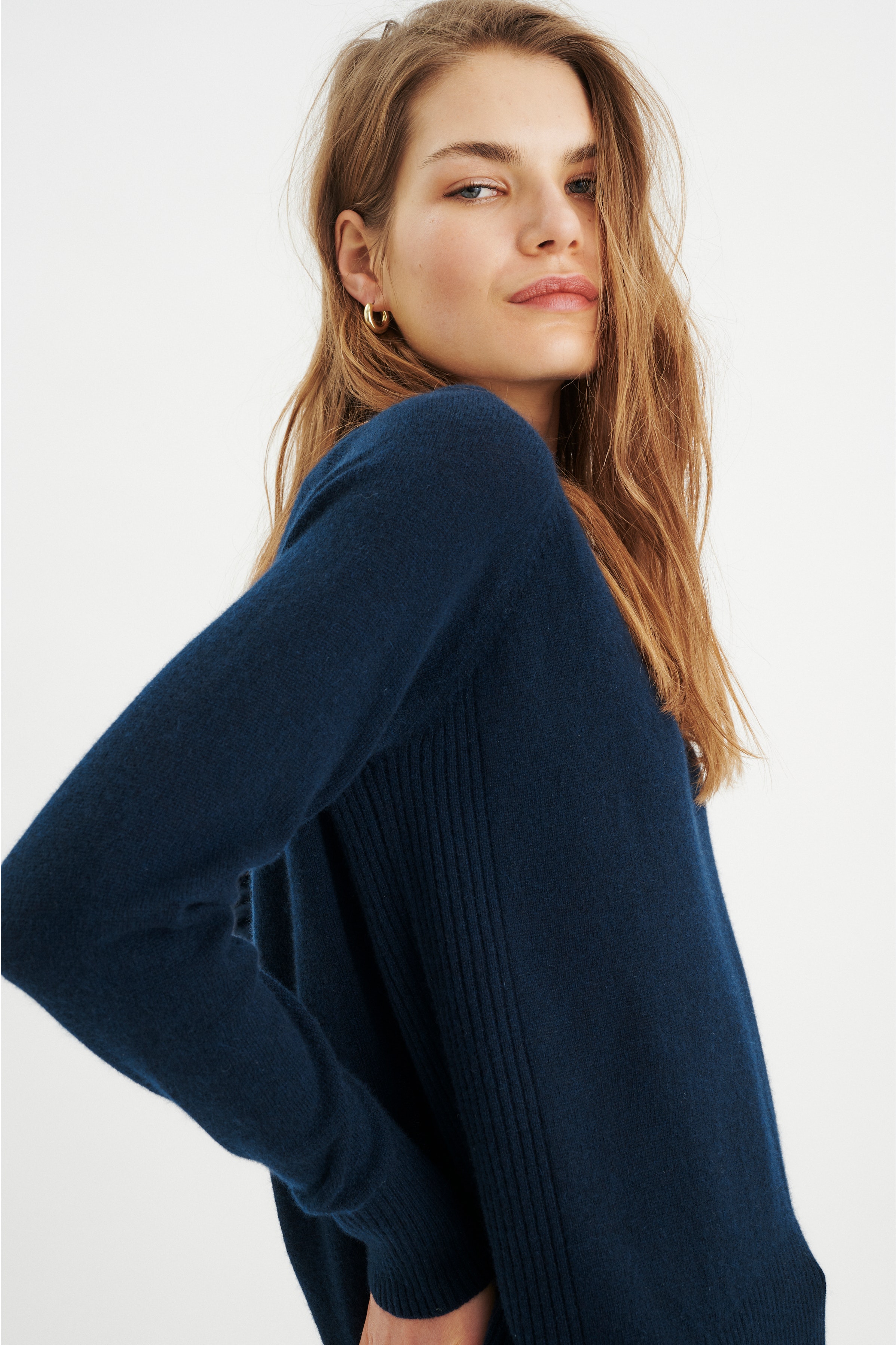 Lukka Pullover LOOKBOOK FRONT 30104240-300005