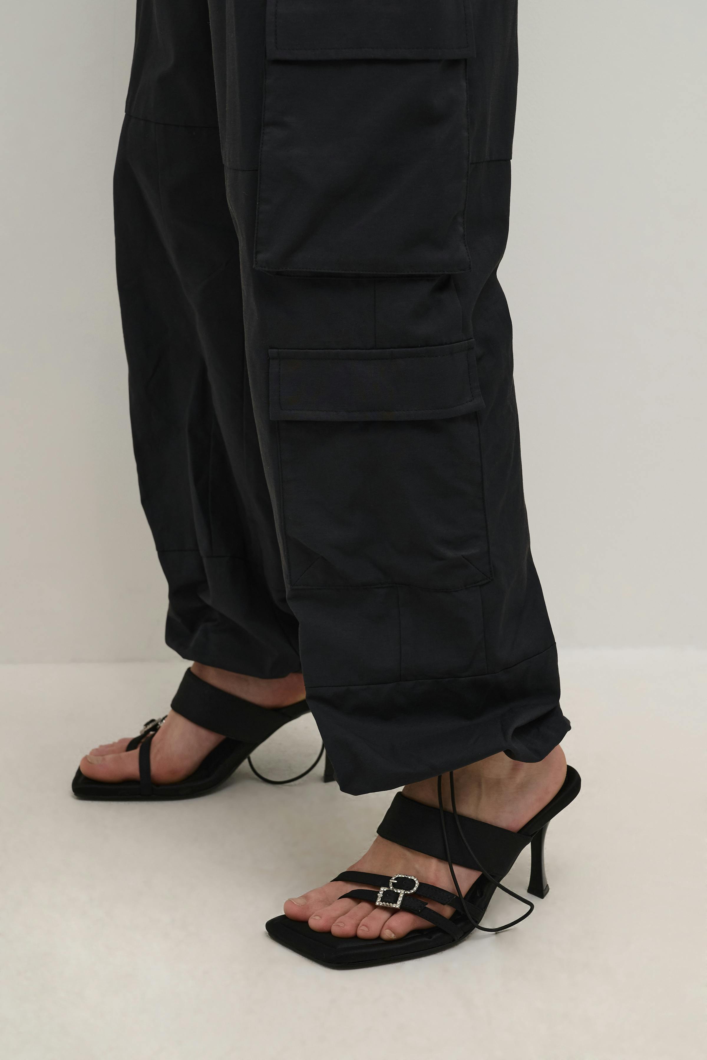 JamieKB Trousers LOOKBOOK DETAIL 10104434-194008