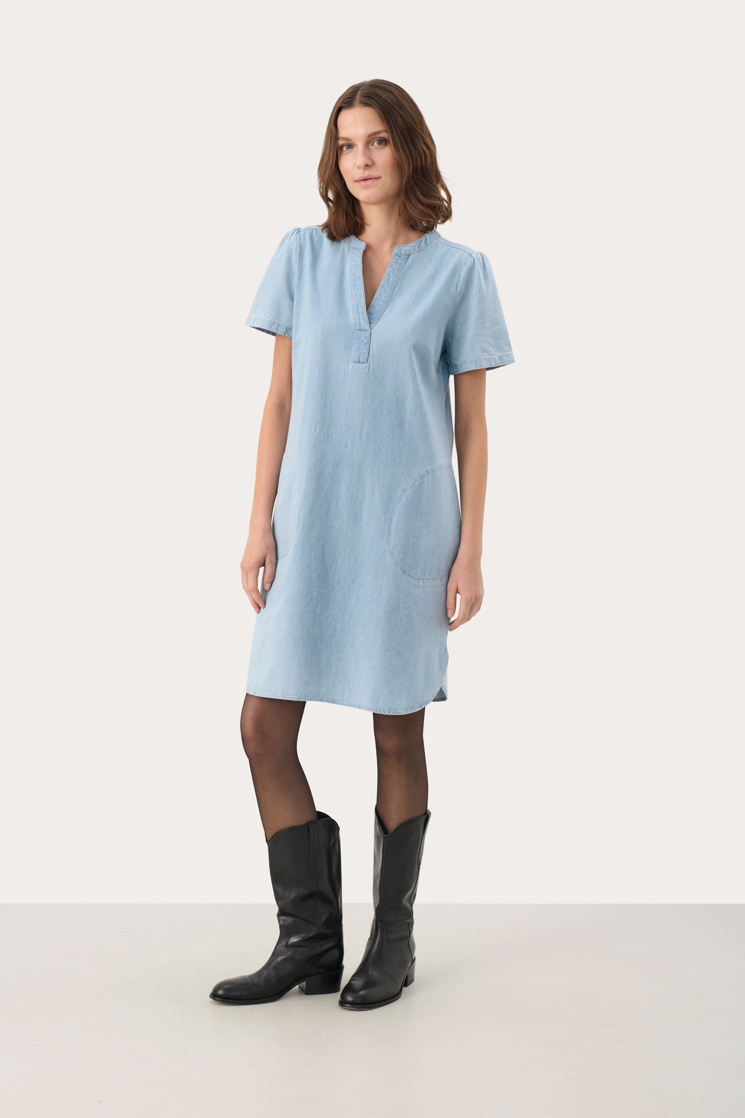 AminasePW Klänning LOOKBOOK FRONT 30309543-300154
