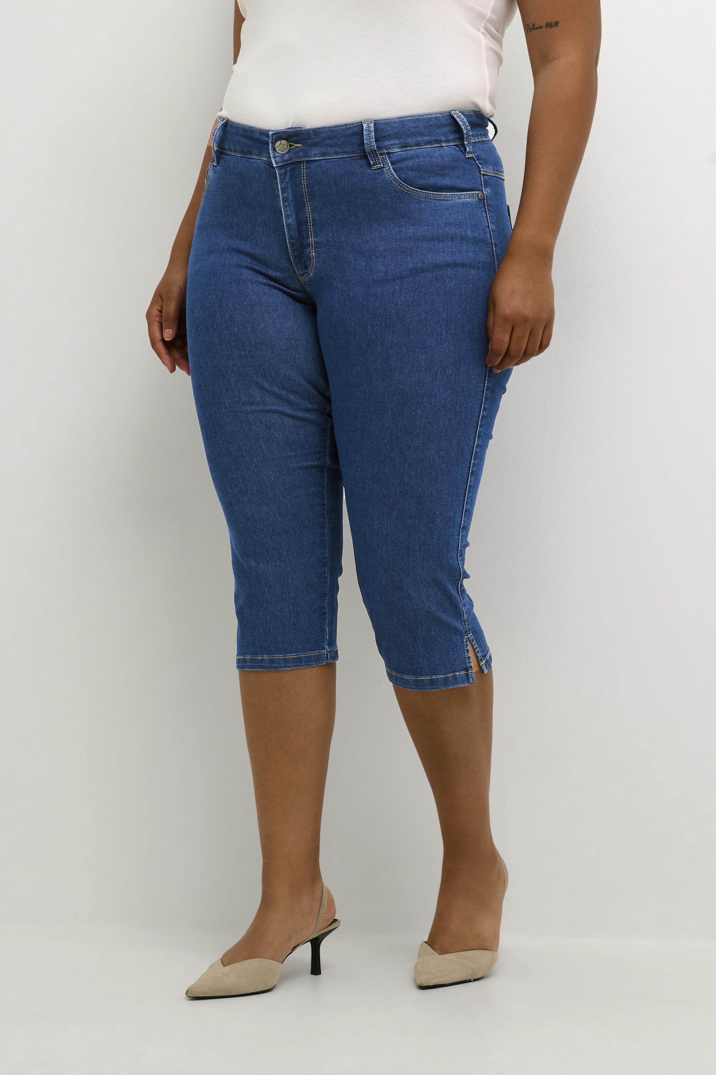 KCvicka Capri Jeans LOOKBOOK FRONT 10580889-103758