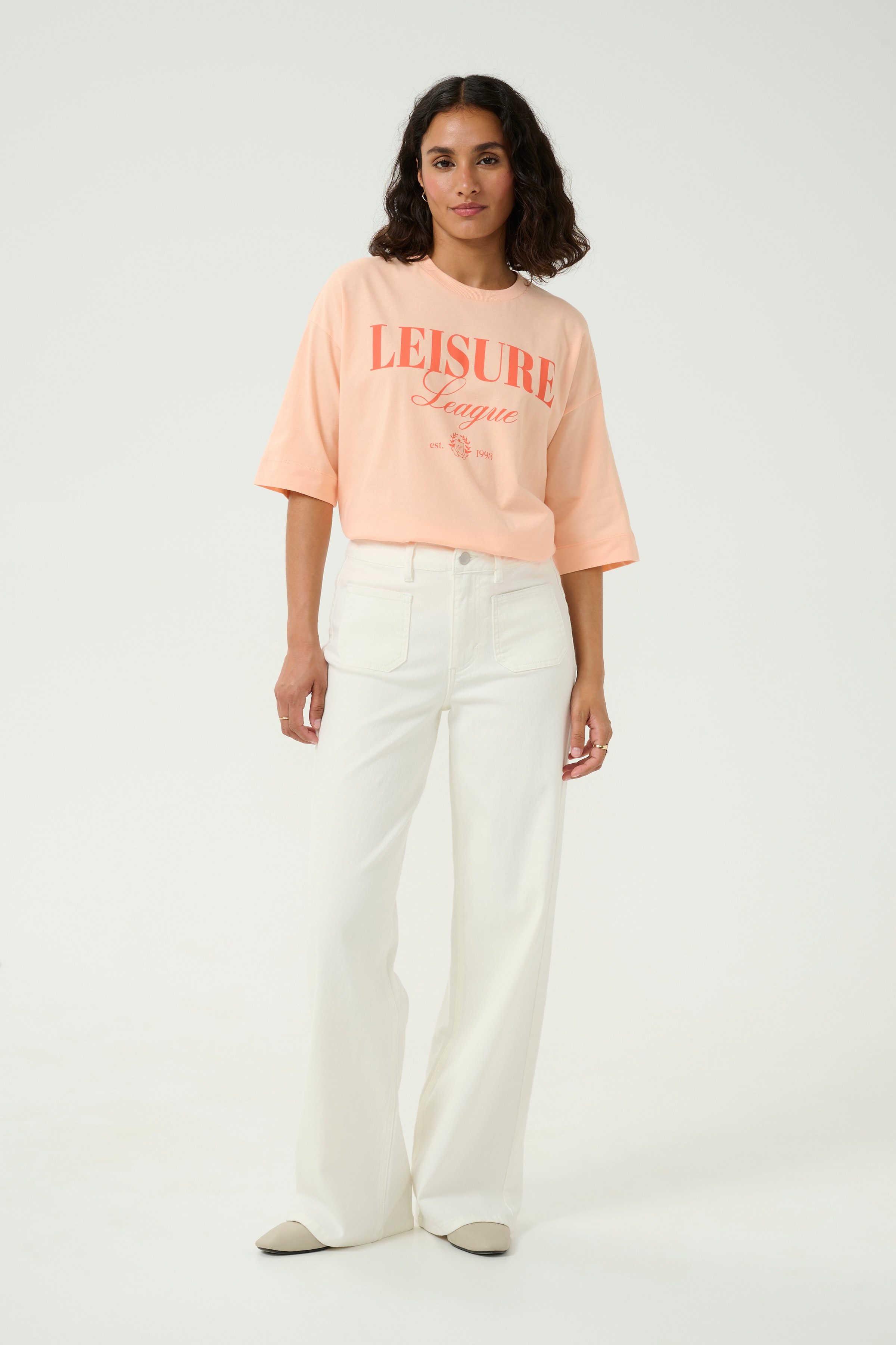 KAkarla Wide Jeans LOOKBOOK FRONT 10509834-110602