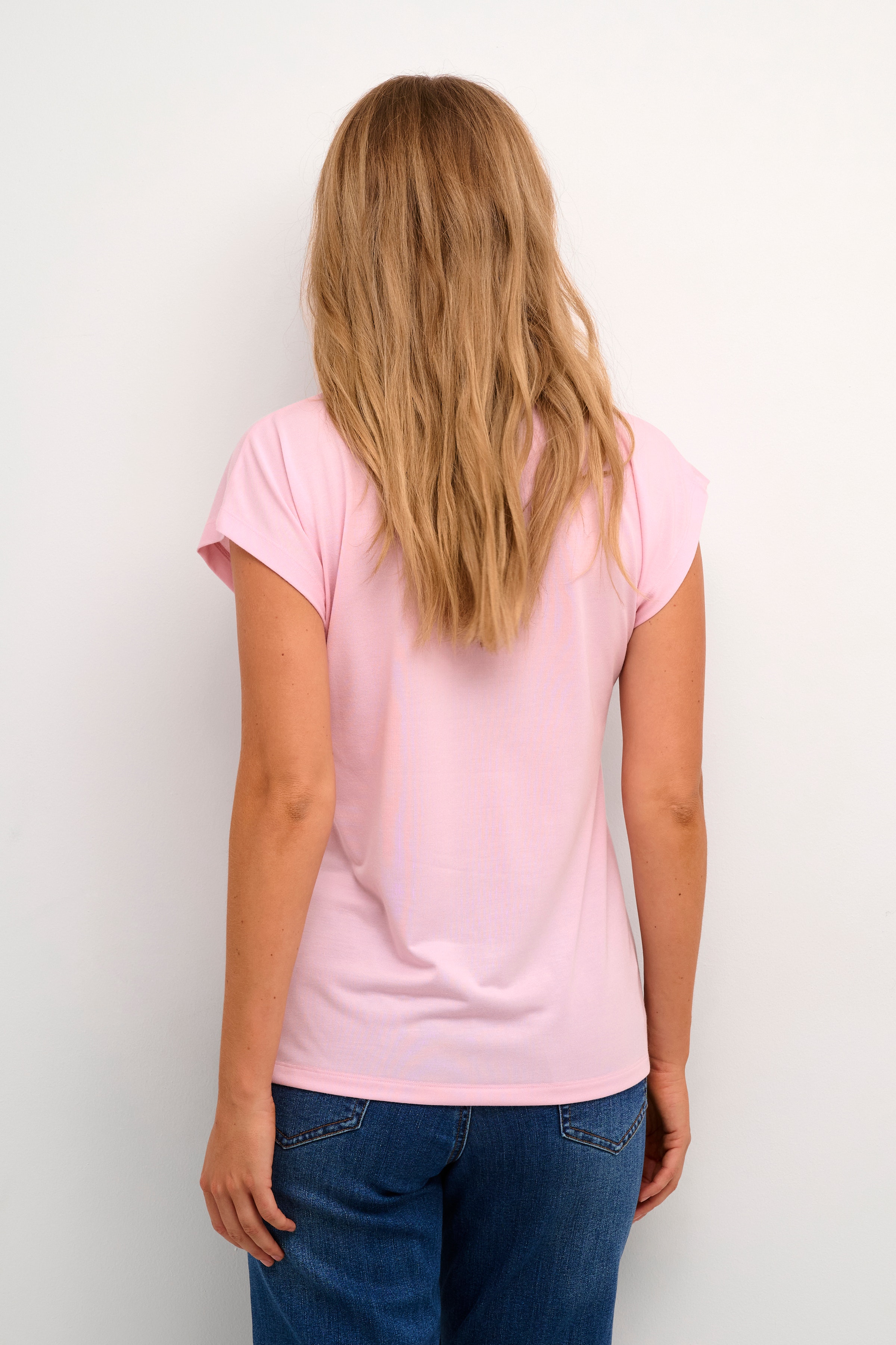 KAlise T-shirt LOOKBOOK BACK 10504040-132805