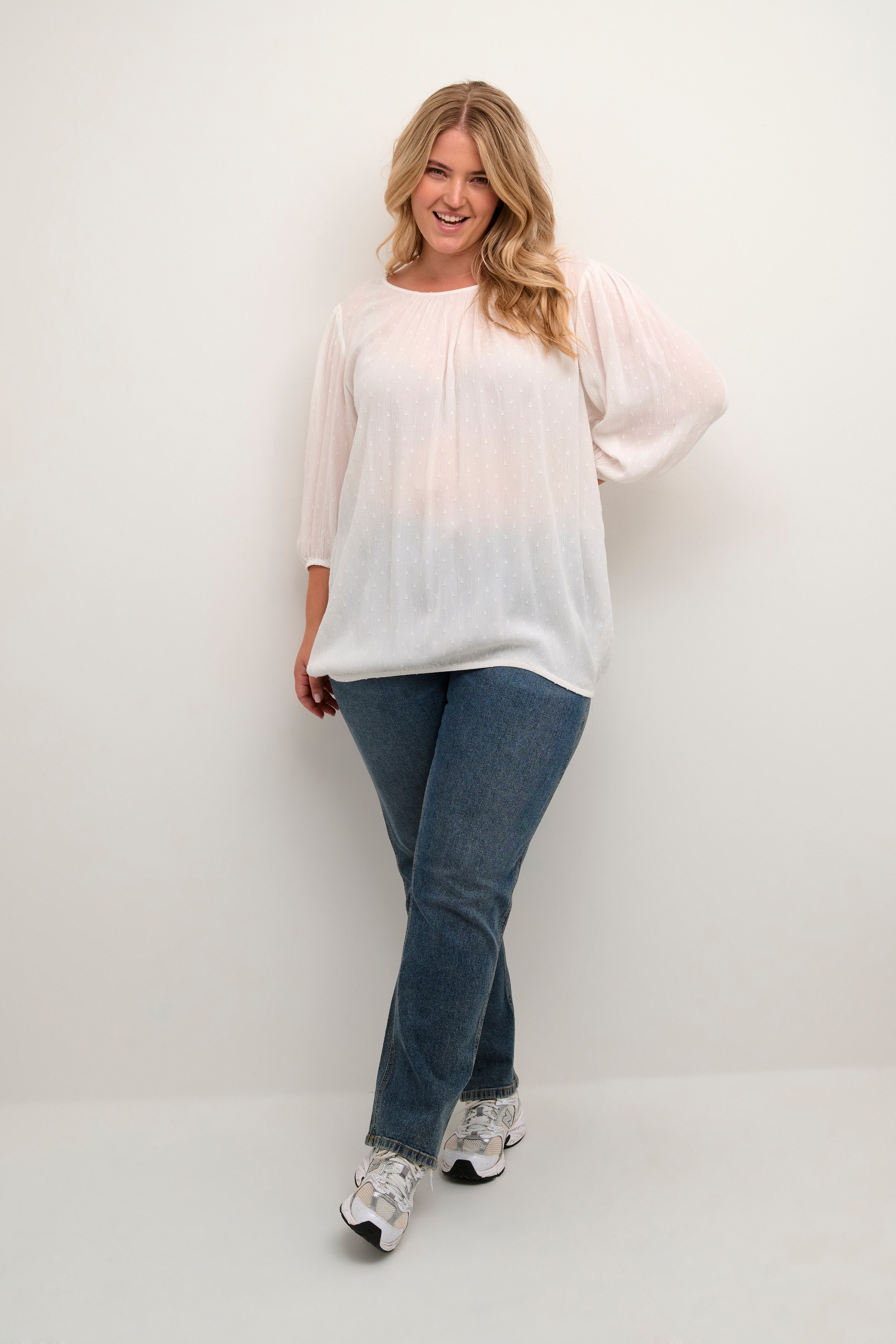 KCwilina Bluse LOOKBOOK FRONT 10582058-110602