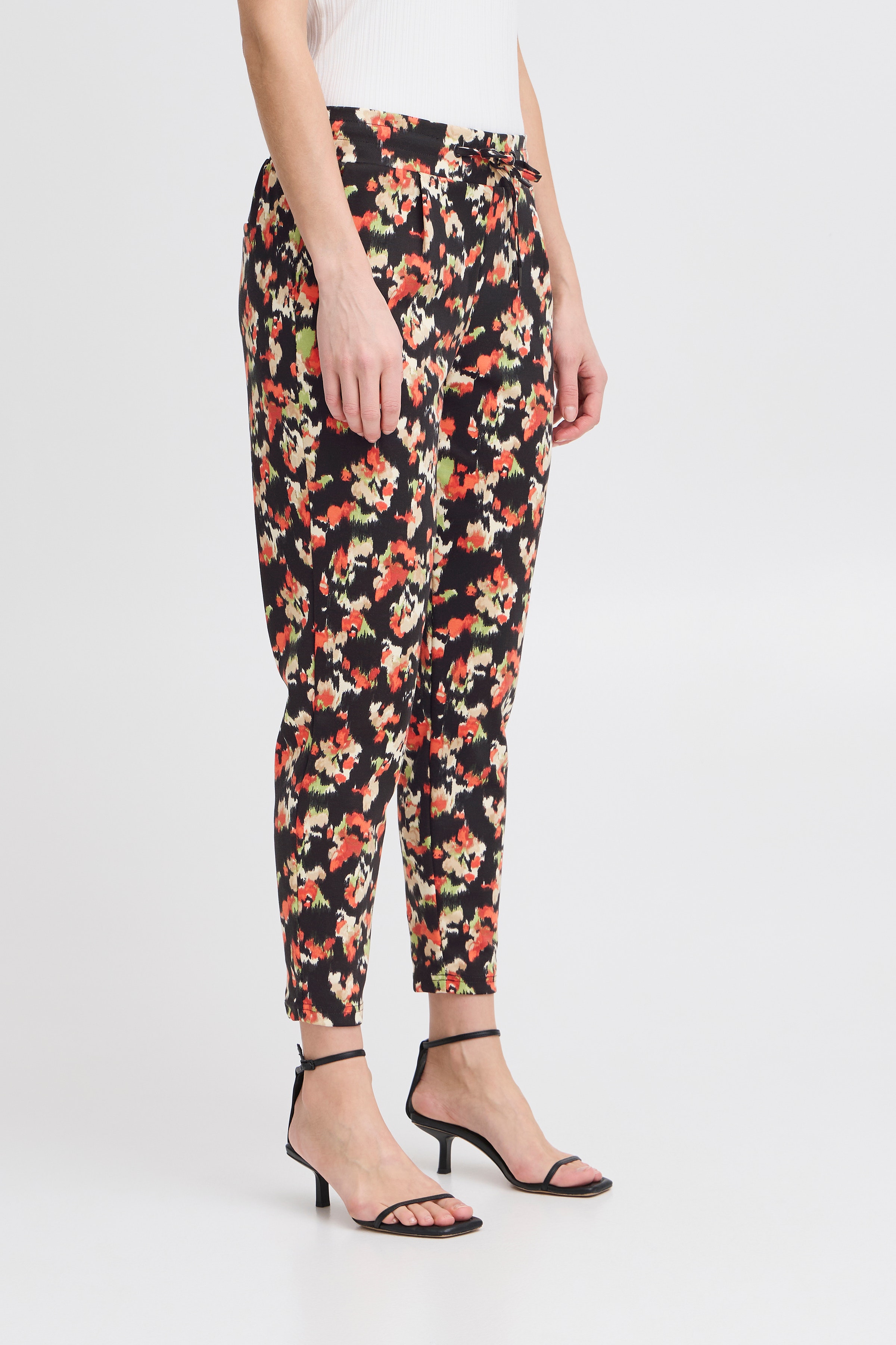 IHKATE Bukser LOOKBOOK FRONT 20120504-202709