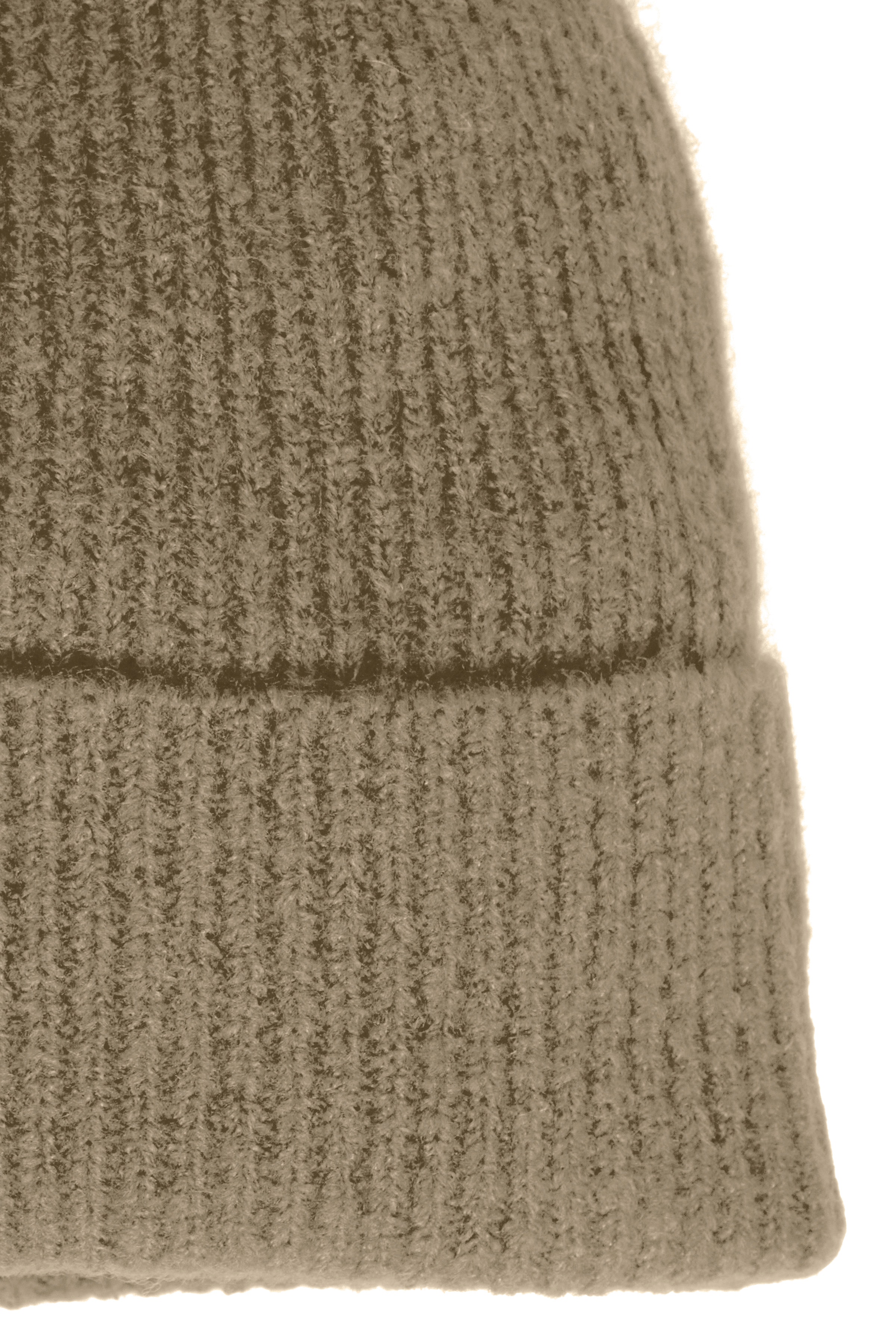 IAIVO Hatt PACK DETAIL 20110525-171212