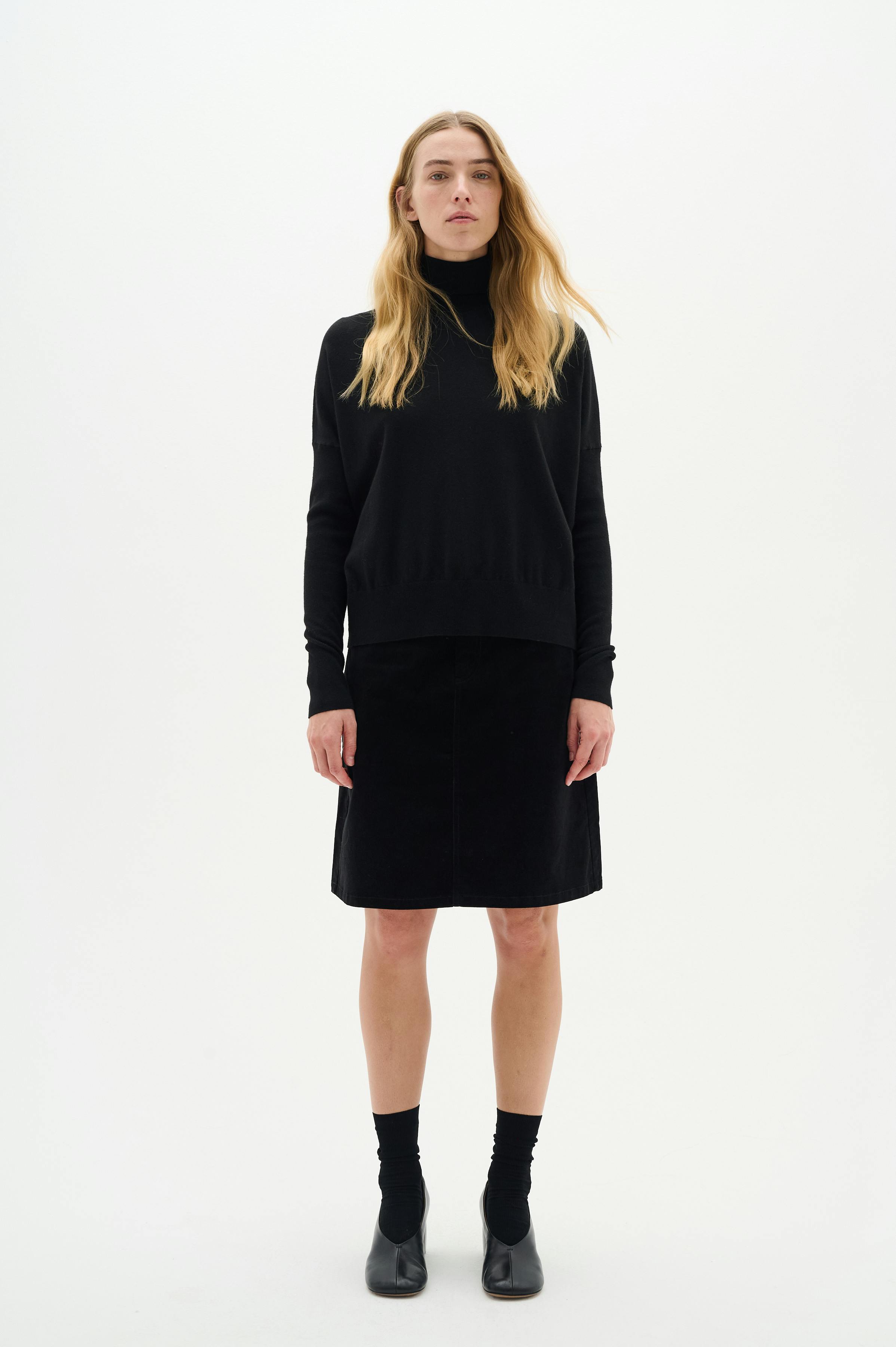 KellsieIW Turtleneck Pullover LOOKBOOK FRONT 30109746-194008