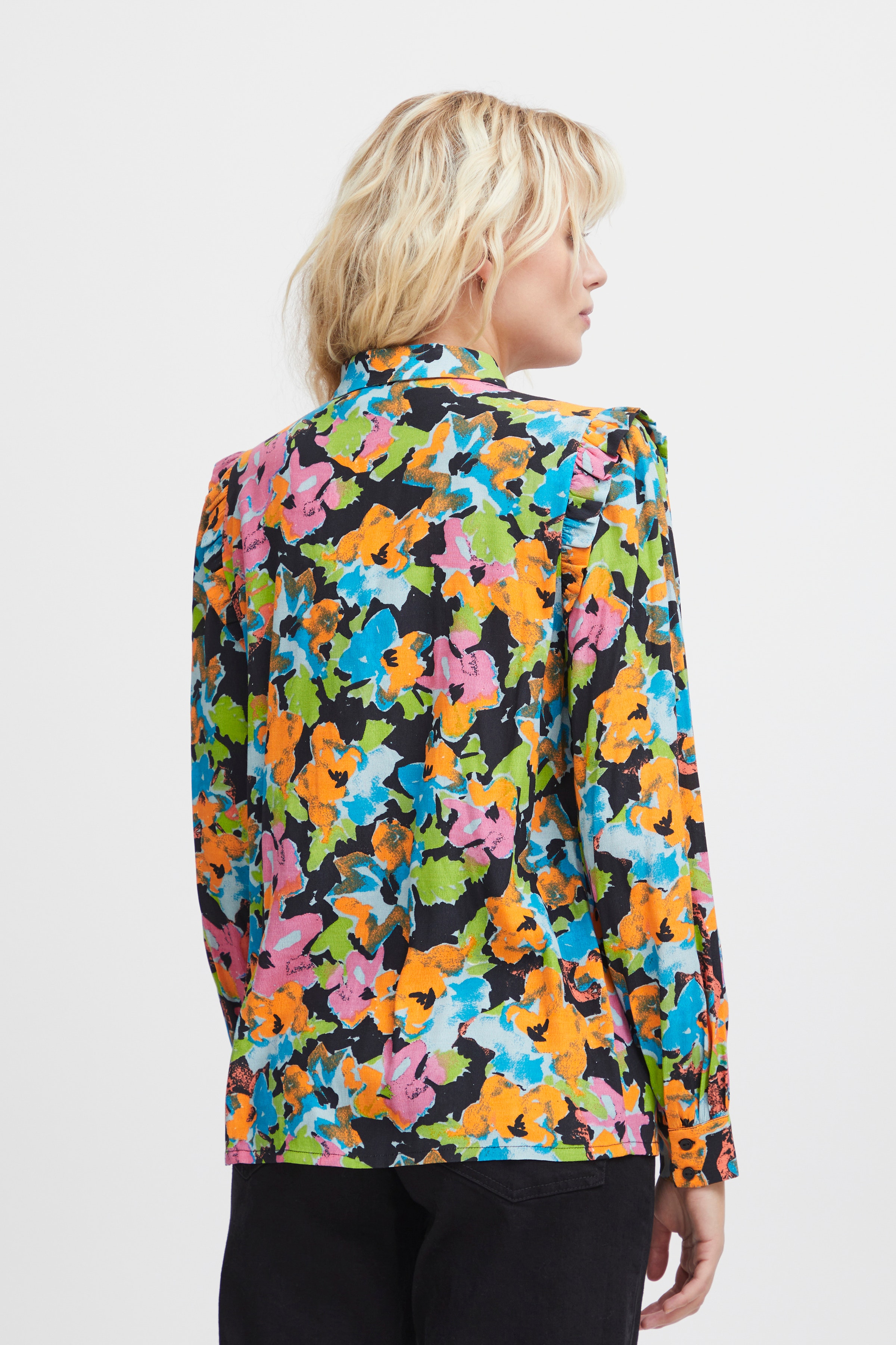 IHGANAVA Skjorte LOOKBOOK BACK 20120379-202740
