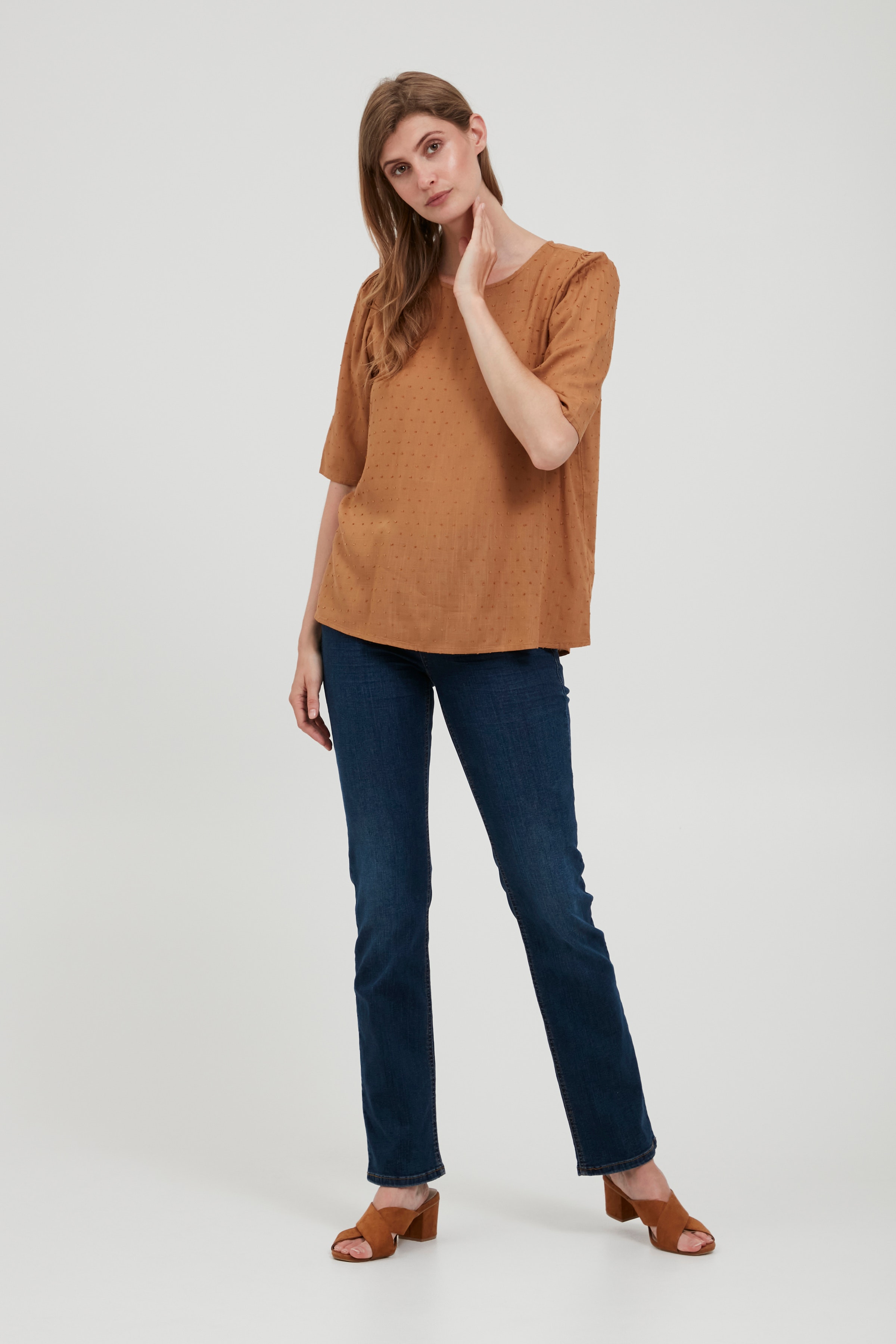 Blouse with short sleeve LOOKBOOK FRONT 20609829-171327