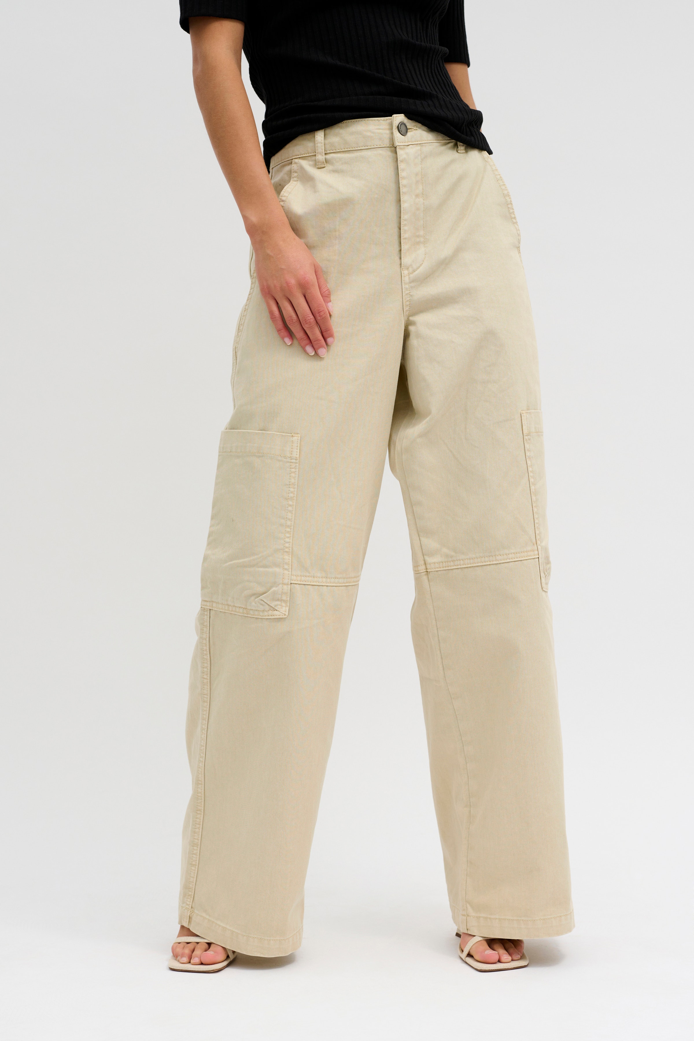 AstaMW Trousers LOOKBOOK FRONT 10704236-130401