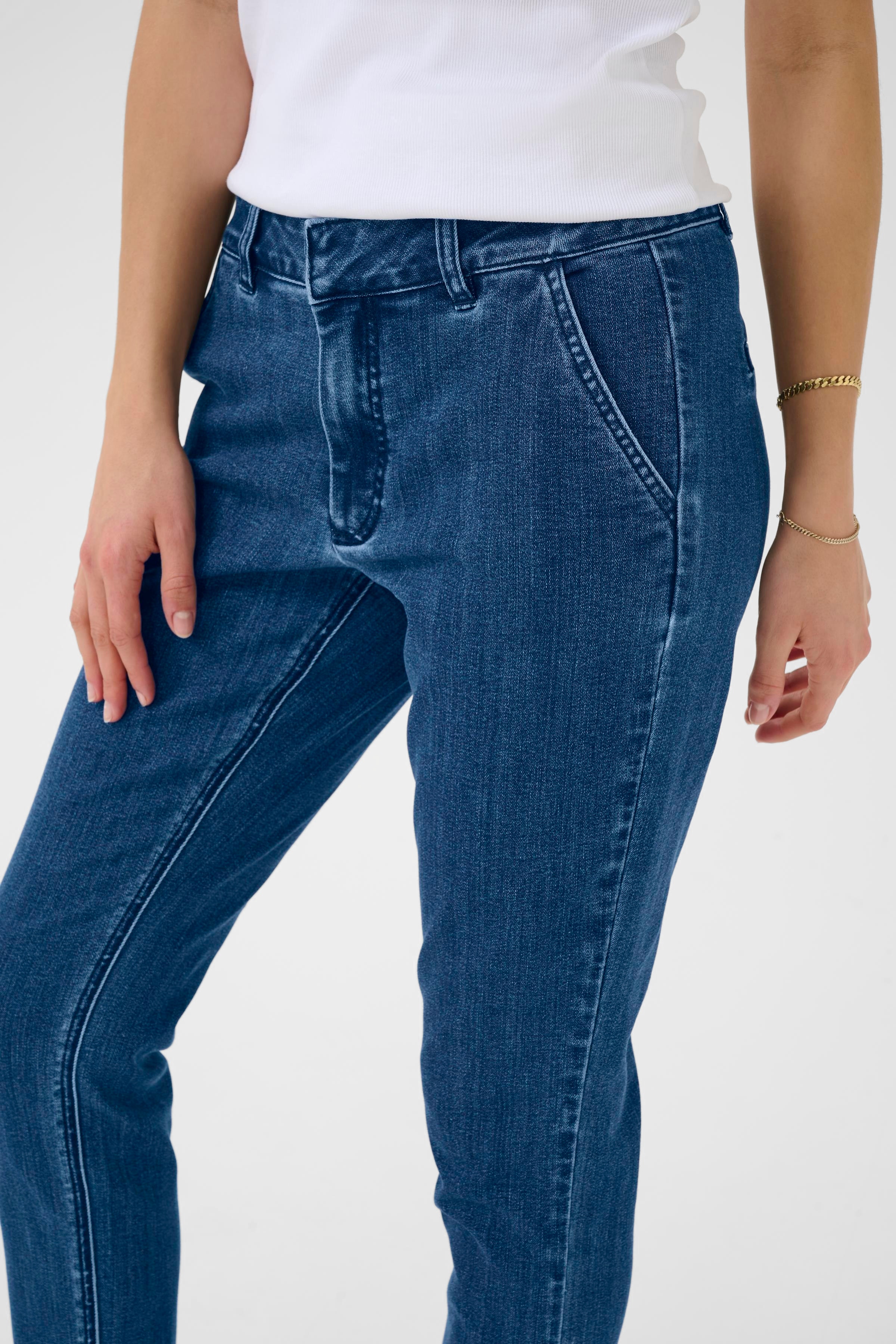 KAlea Jeans LOOKBOOK DETAIL 10509347-102272