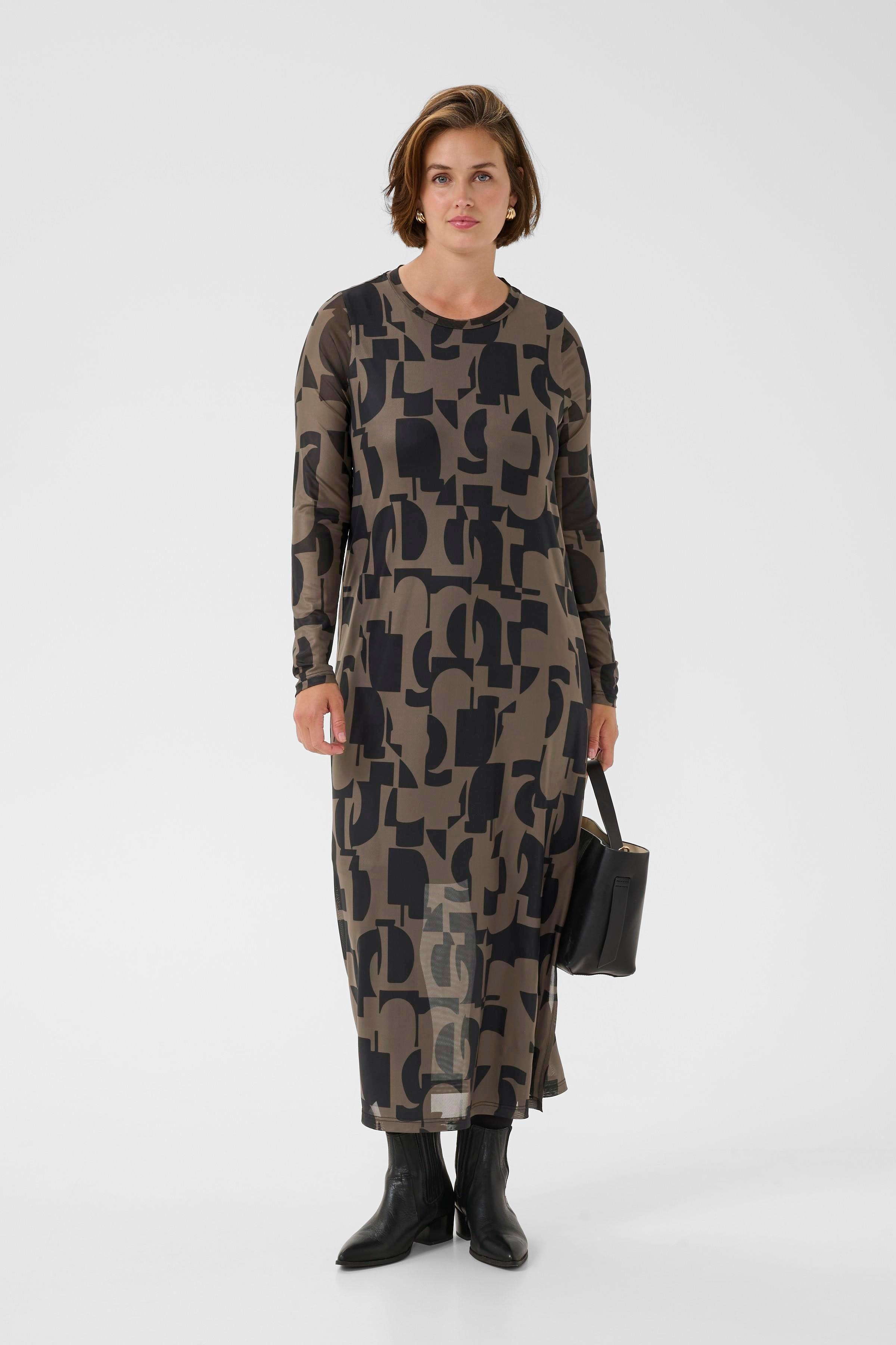 BPzia Dress LOOKBOOK FRONT 40200064-108699