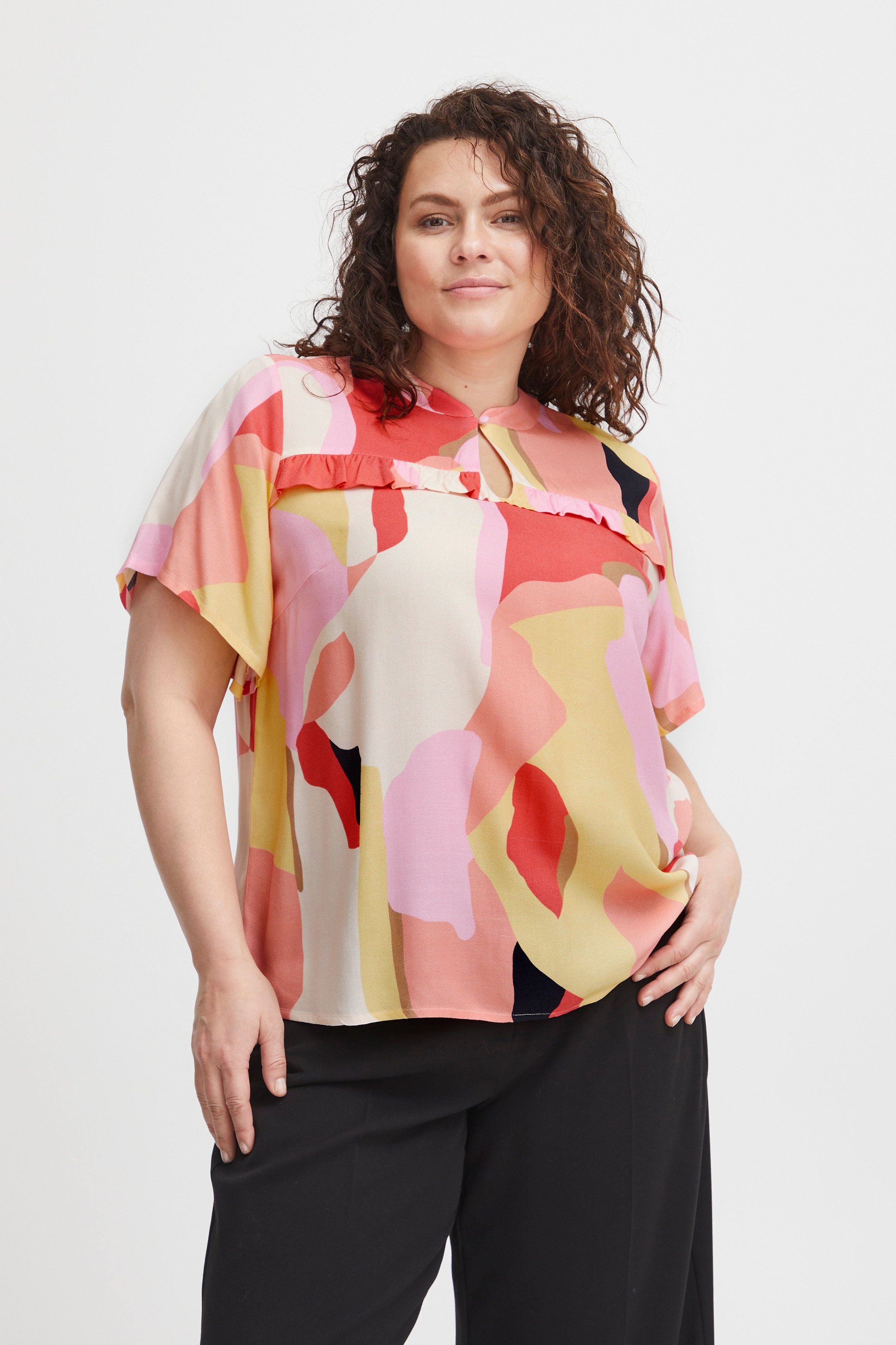 FPBLOCK Bluse LOOKBOOK FRONT 20612300-202102