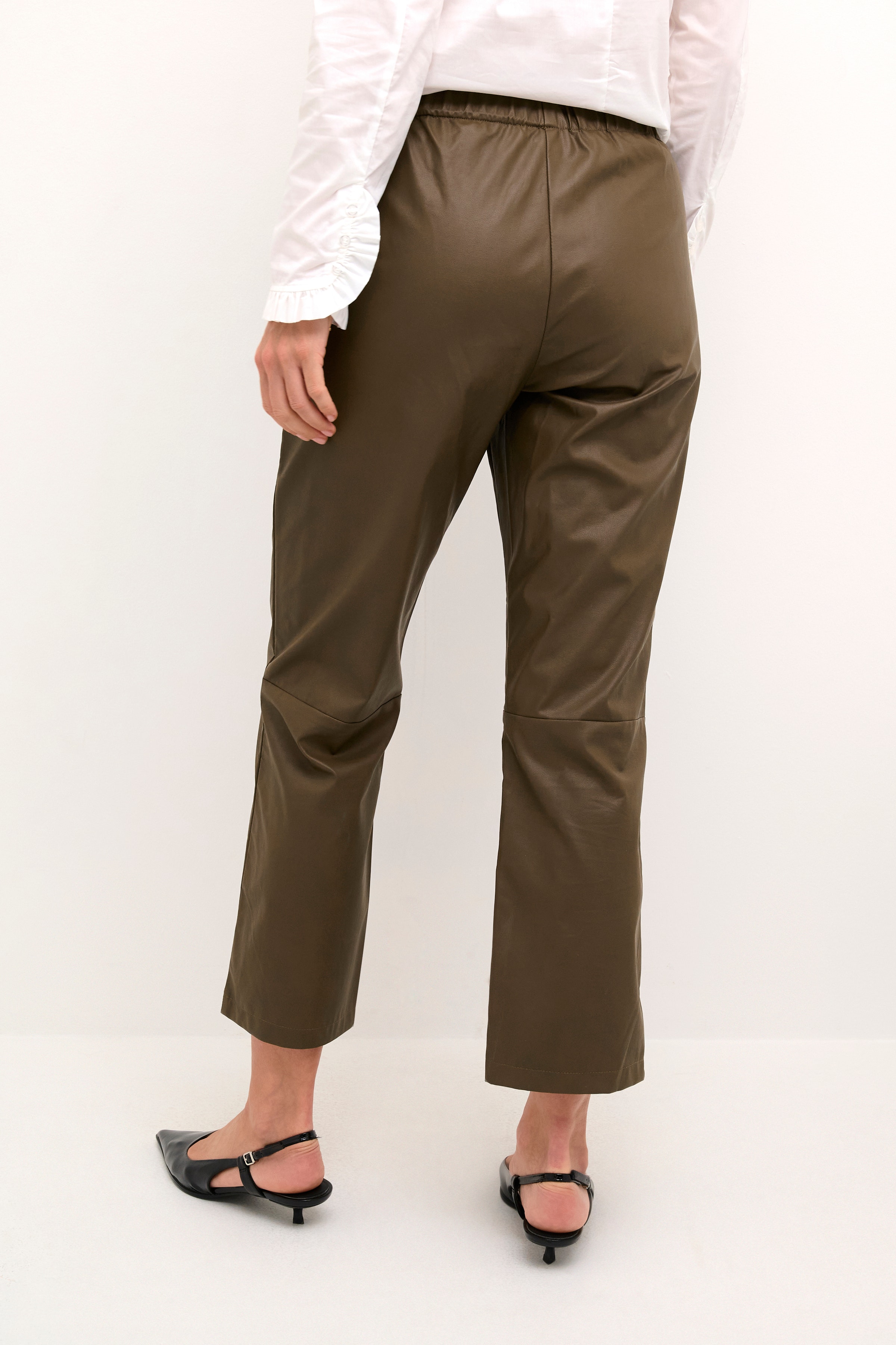 CUcassandra Trousers LOOKBOOK BACK 50110073-181304