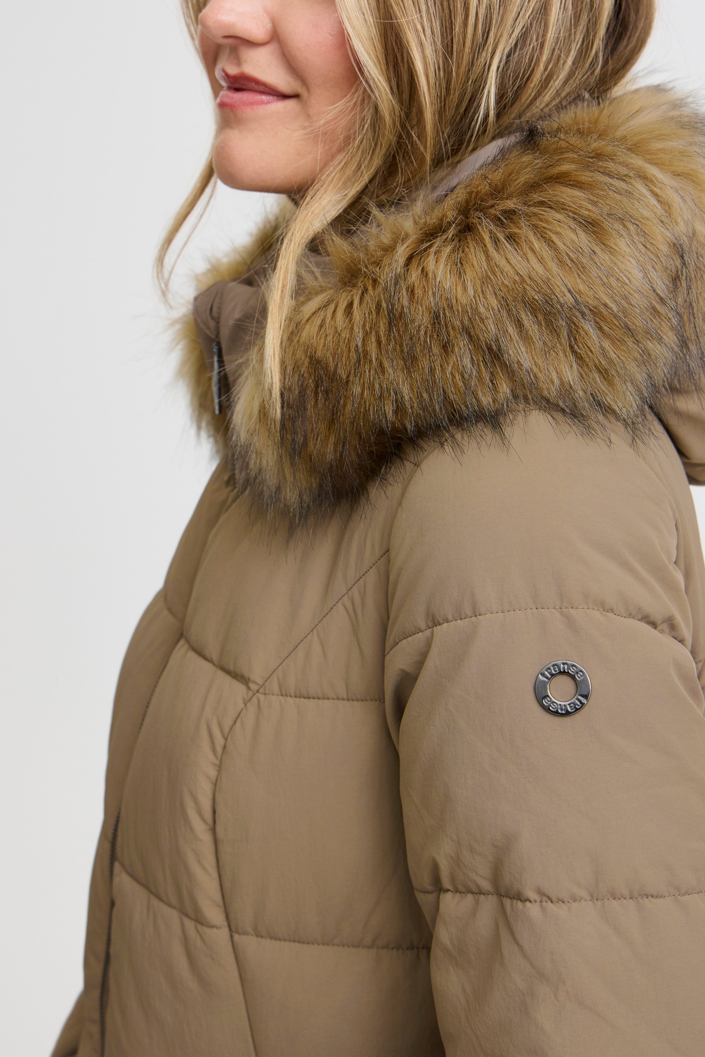 FRMARNA Outerwear LOOKBOOK DETAIL 20613795-181112