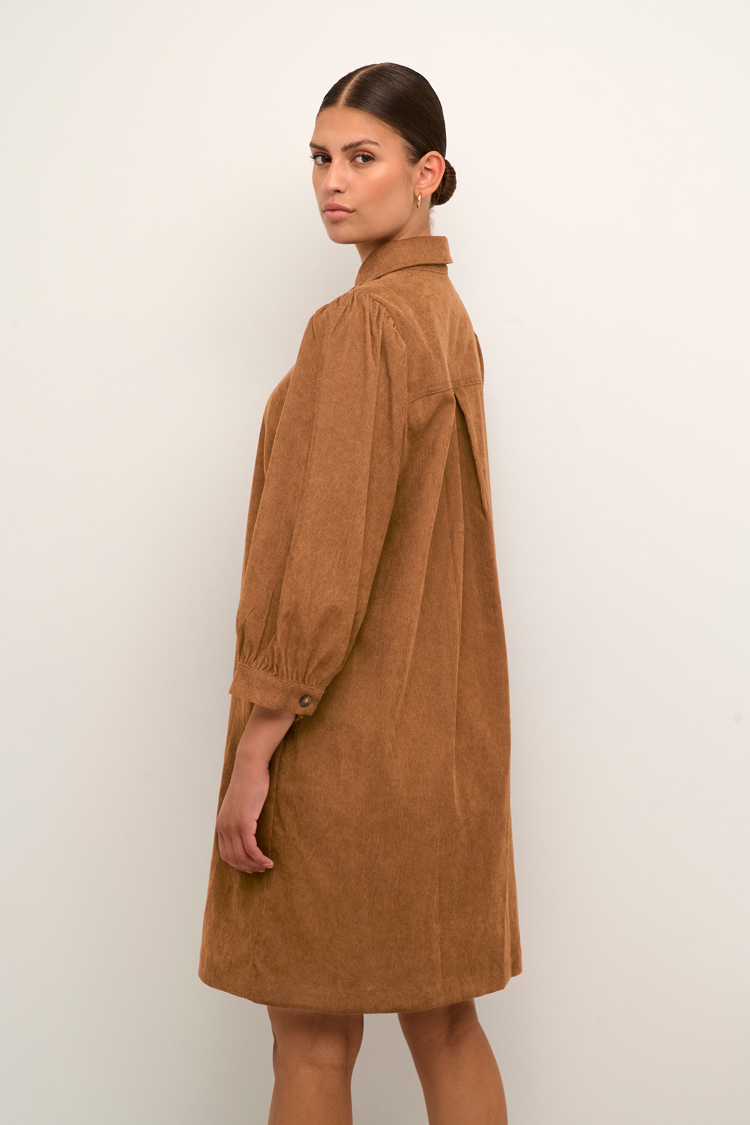 KAeve Kjole LOOKBOOK BACK 10508441-181031