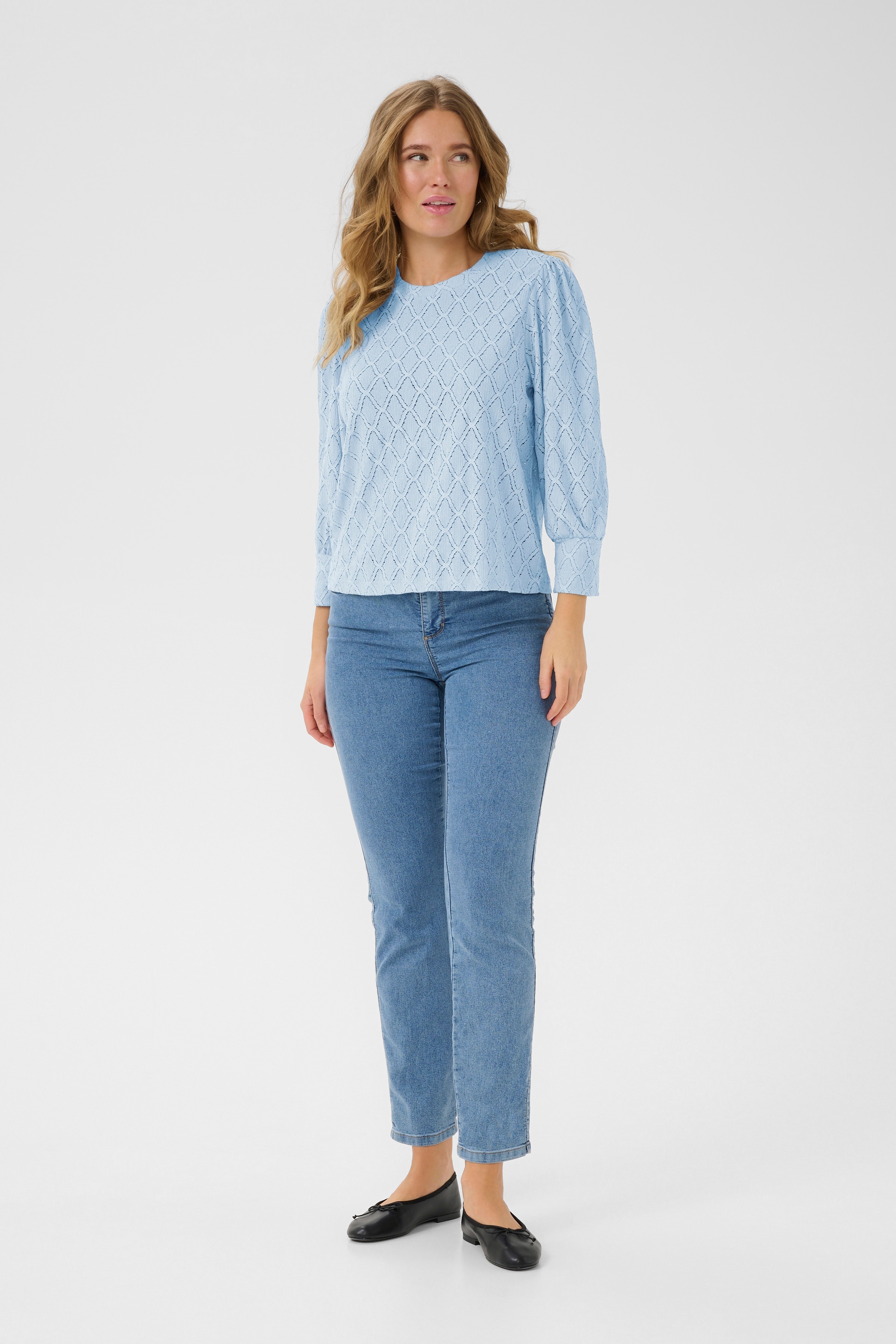 KAtio Bluse LOOKBOOK FRONT 10509843-164016