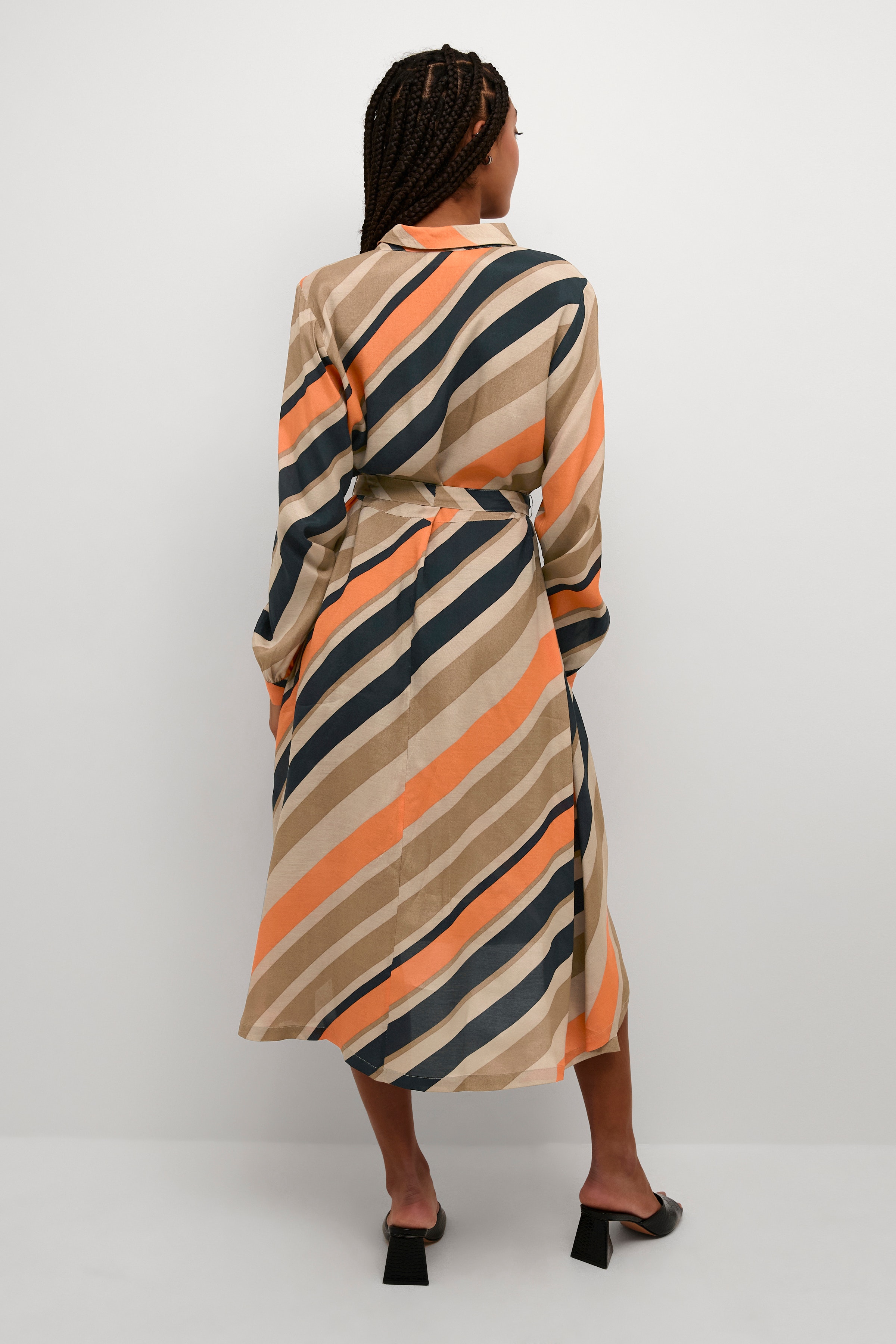 KAmaria Kjole LOOKBOOK BACK 10552184-104917