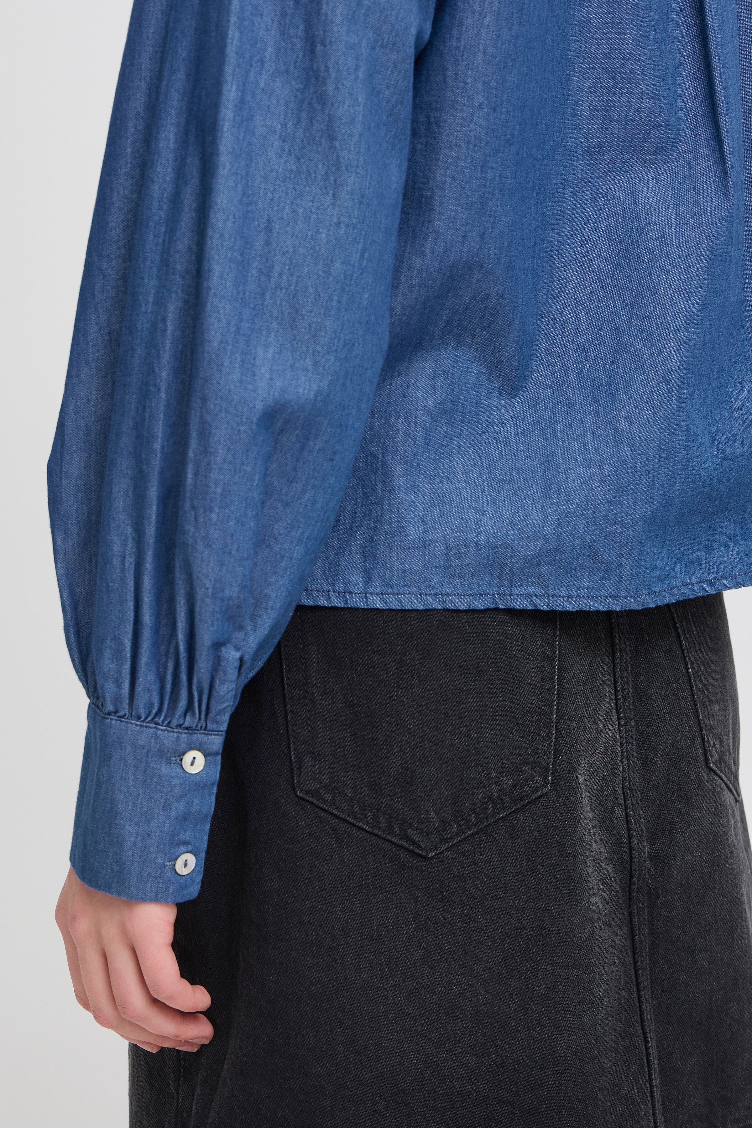 IHXELOUISE Shirt LOOKBOOK DETAIL 20123758-184028