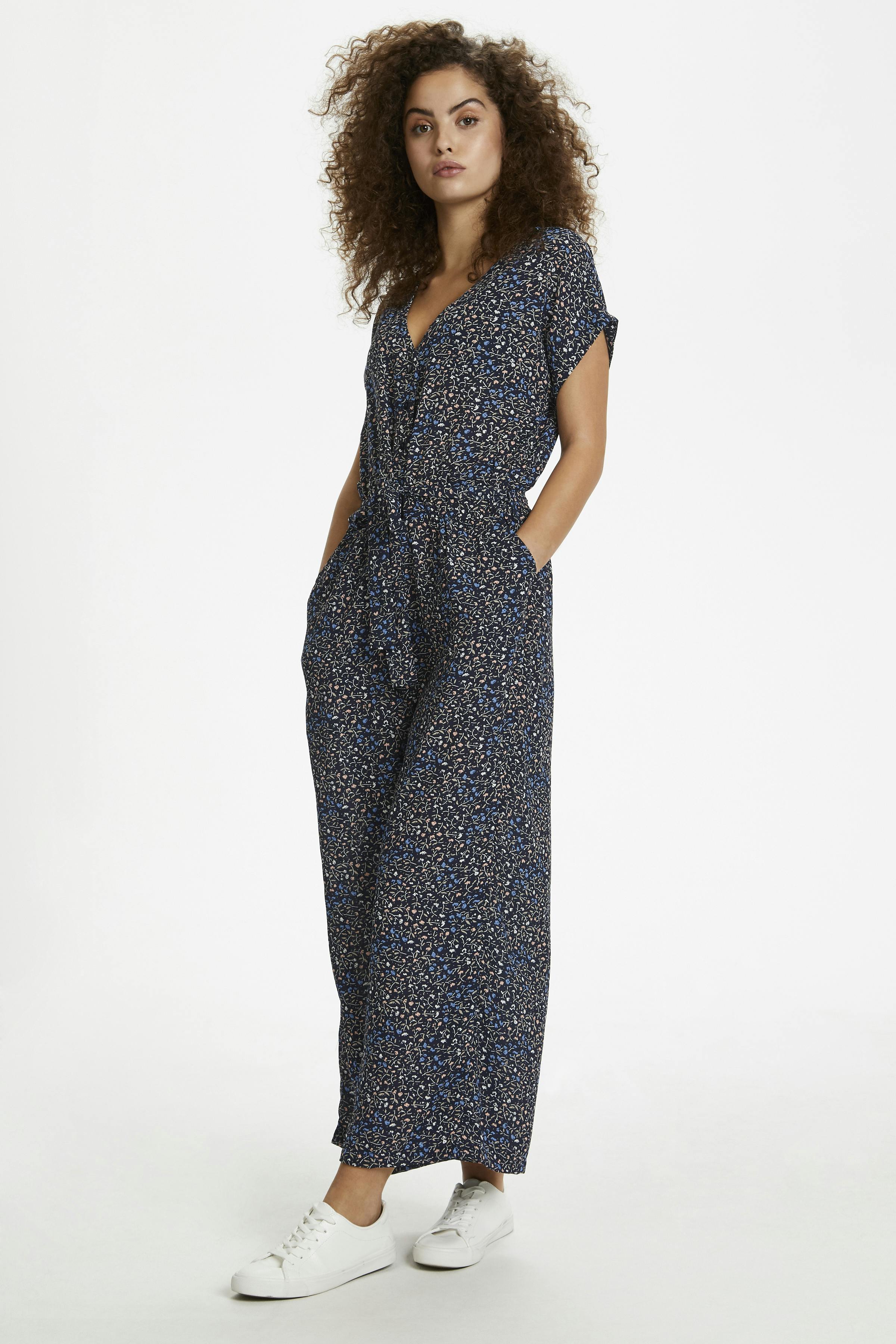 KAilona Overall LOOKBOOK FRONT 10504127-52737