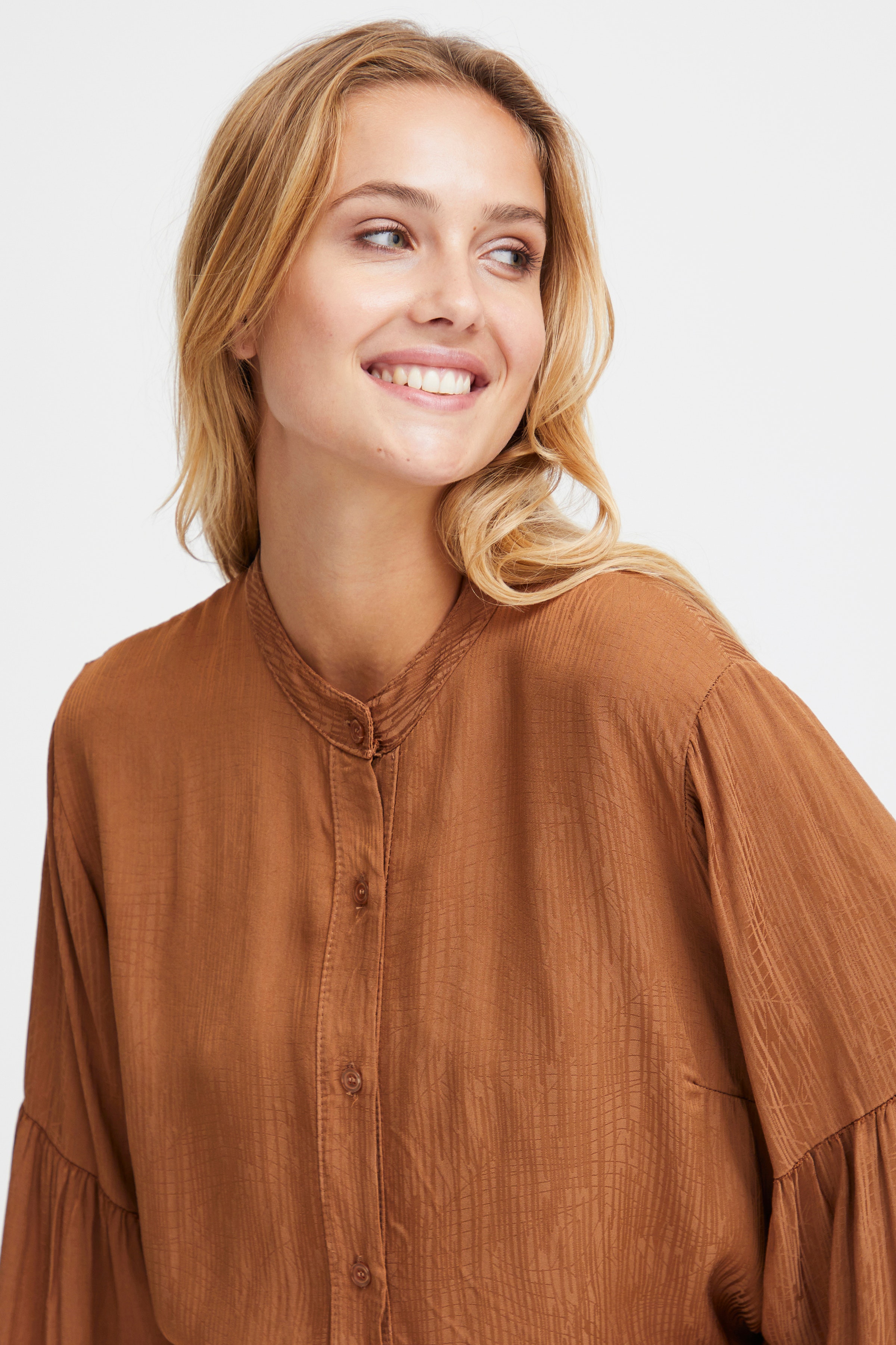 SBPAJA Skjorte LOOKBOOK DETAIL 22100331-171430