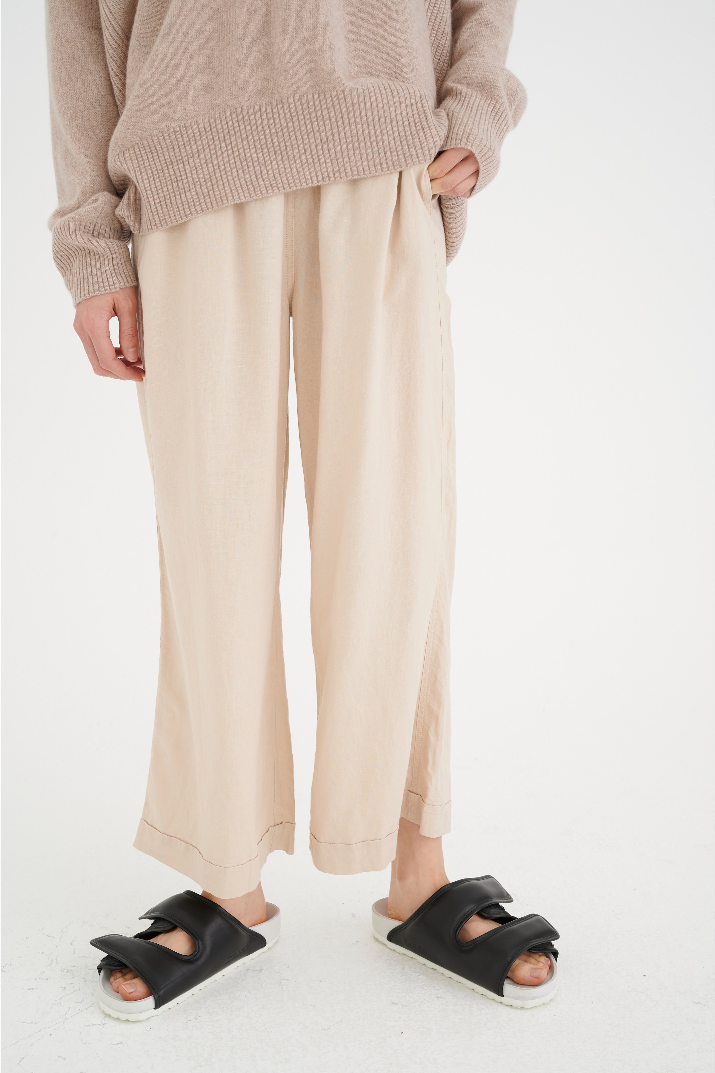 DrizaIW Trousers LOOKBOOK FRONT 30106328-151308