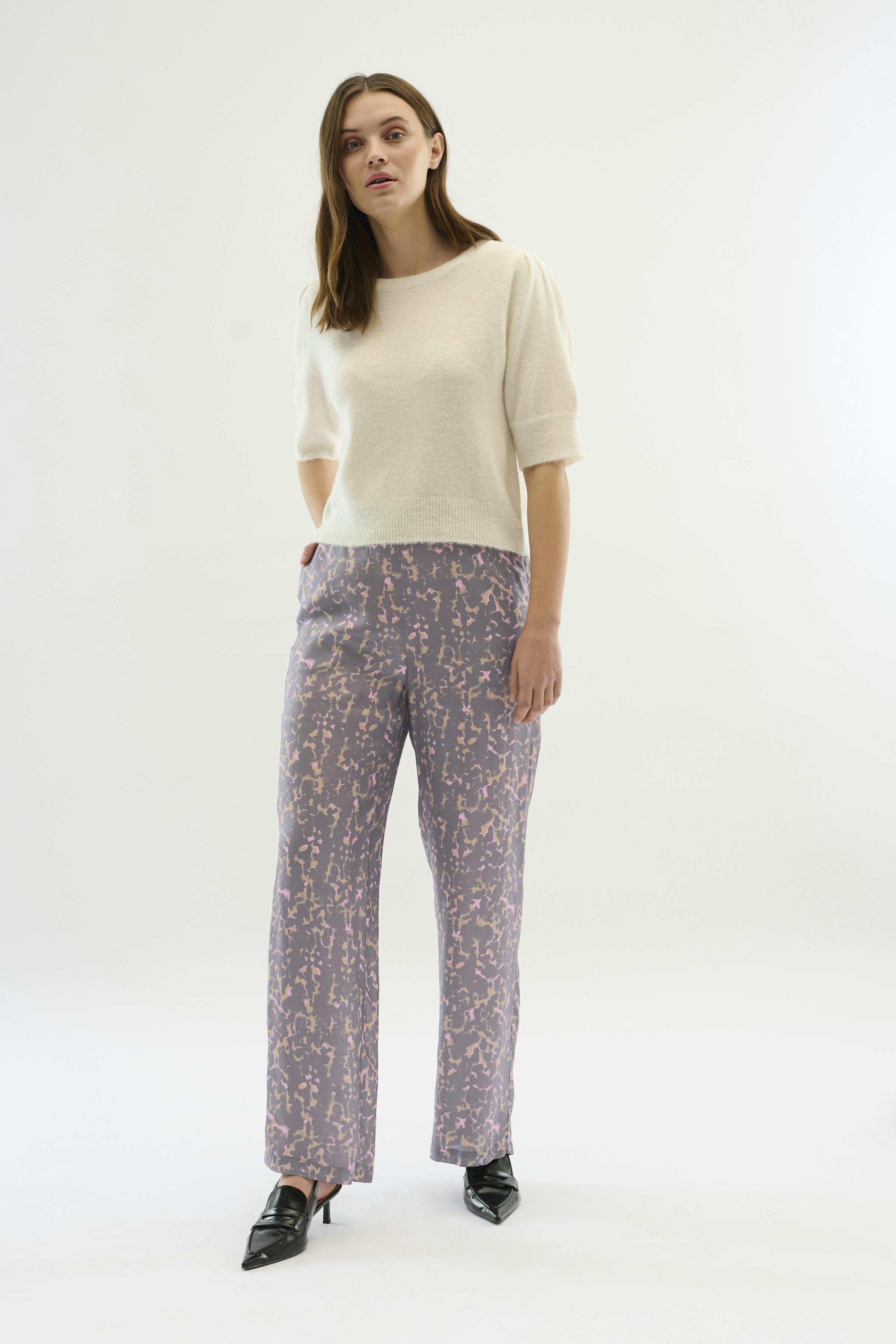 MayKB Trousers LOOKBOOK FRONT 10104738-105249