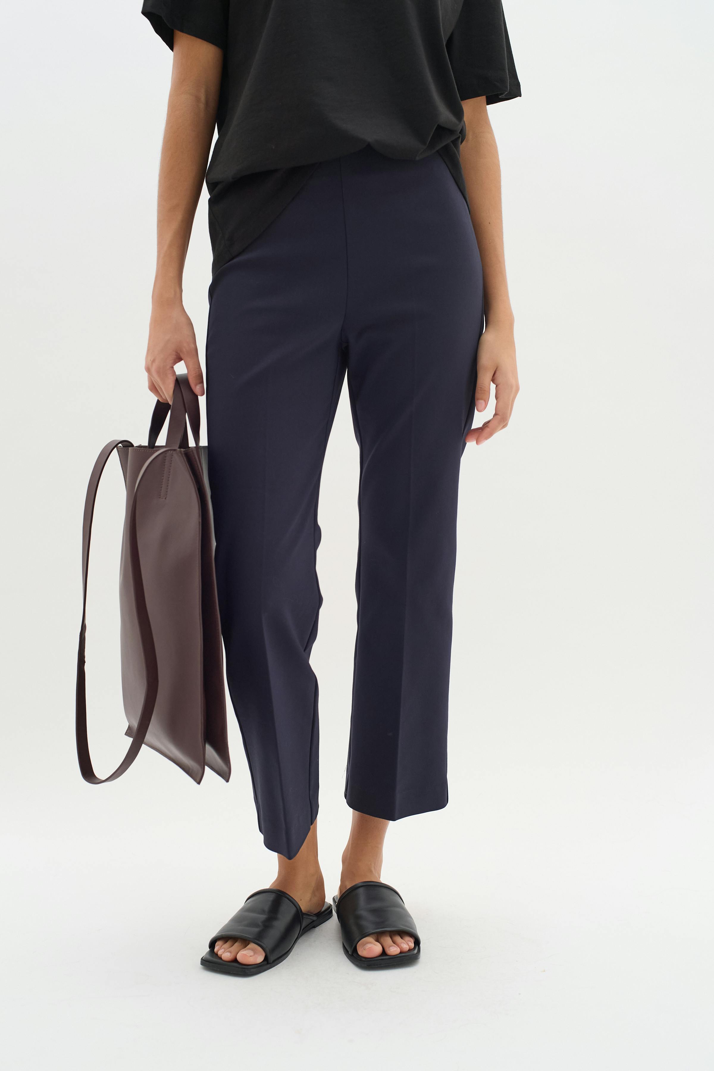 ZiggiIW Kickflare Trousers LOOKBOOK FRONT 30109516-300005