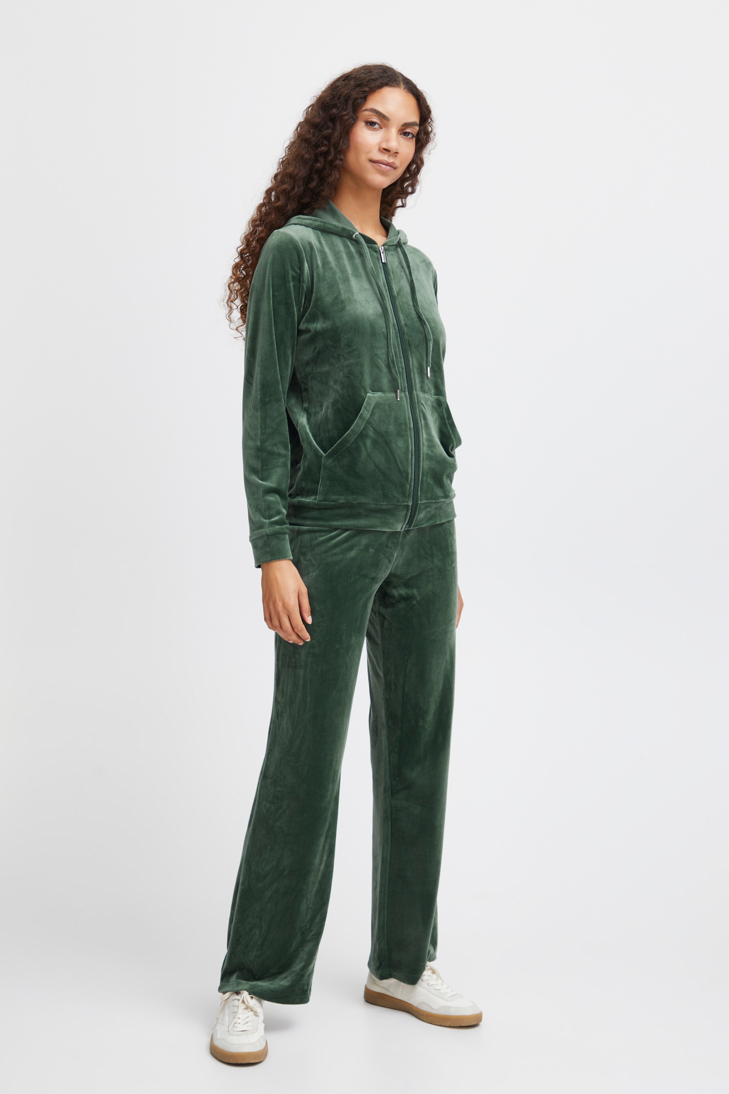 BYMITZA Jogging suit LOOKBOOK FRONT 20810786-195917