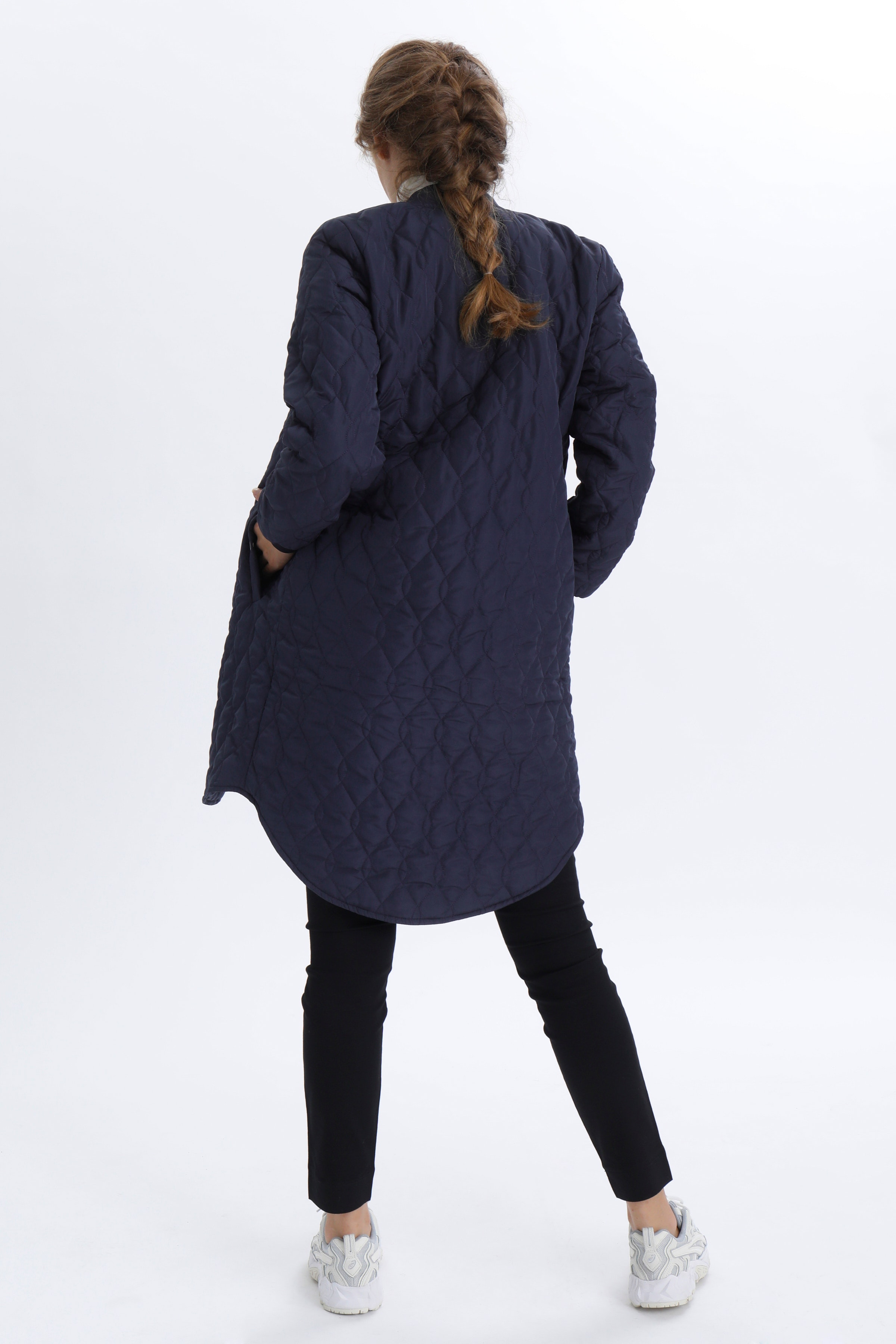 KAshally Coat LOOKBOOK BACK 10504093-194020