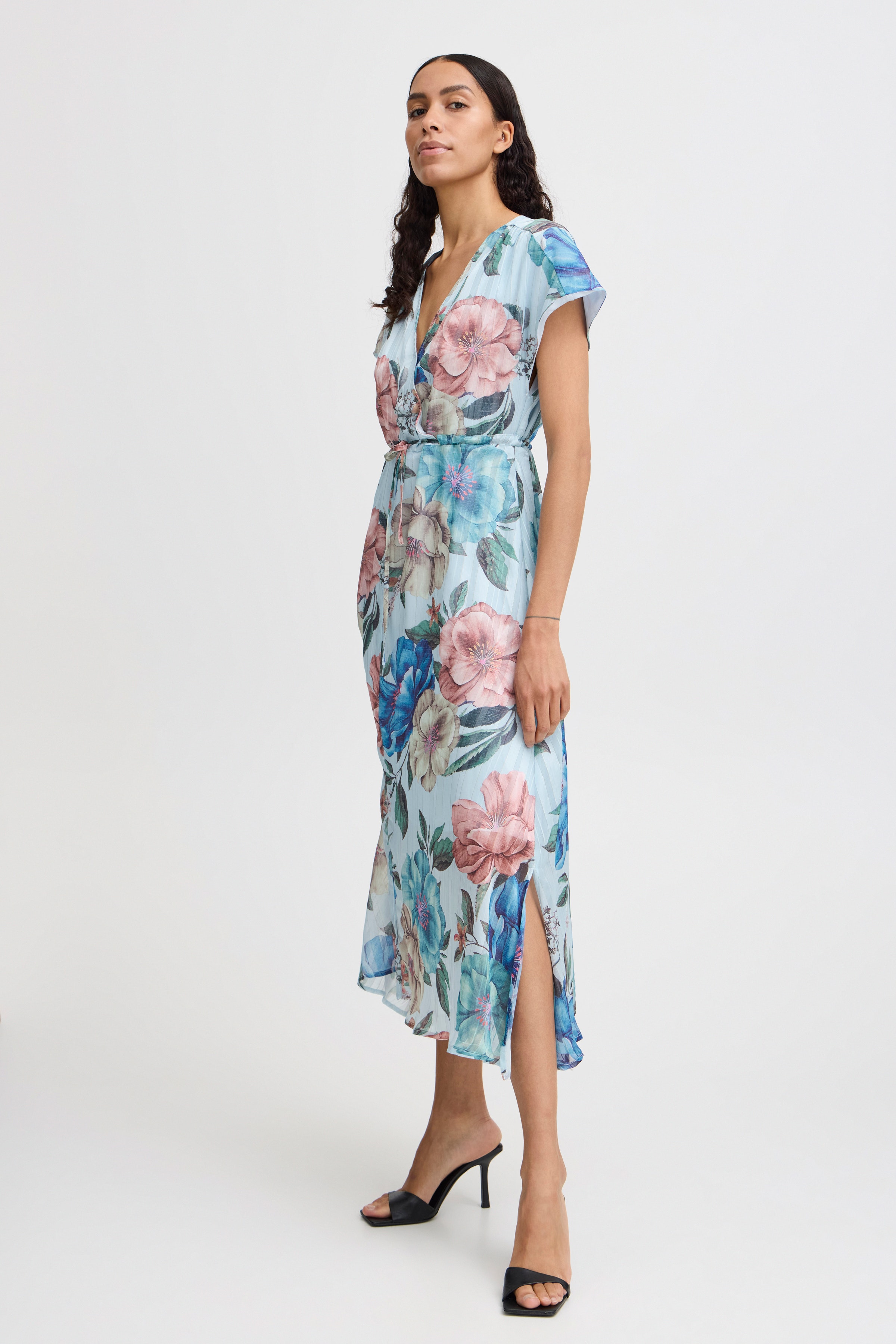 BYJAQUELYN Klänning LOOKBOOK FRONT 20815748-203054