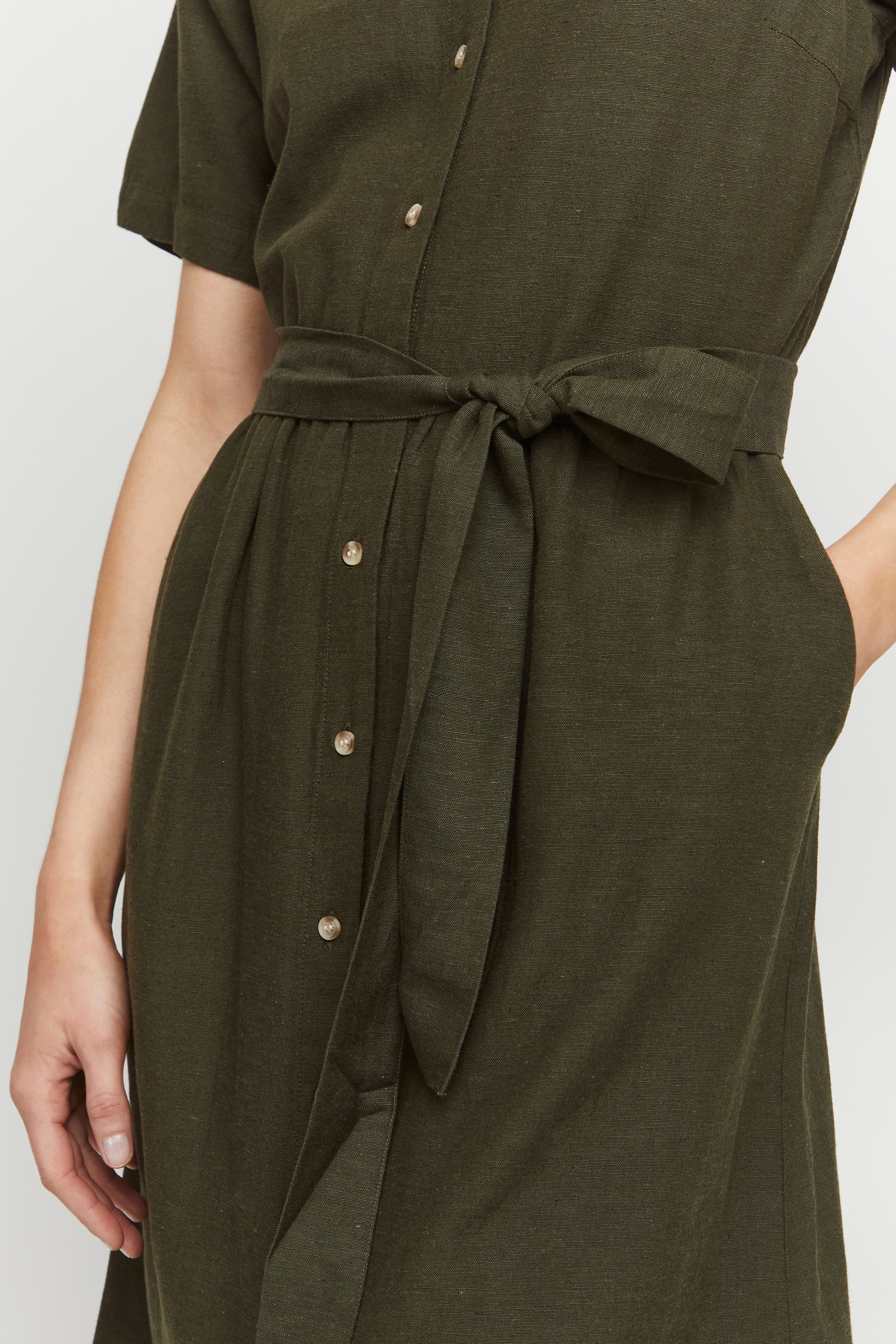 Dress LOOKBOOK DETAIL 20610399-190515