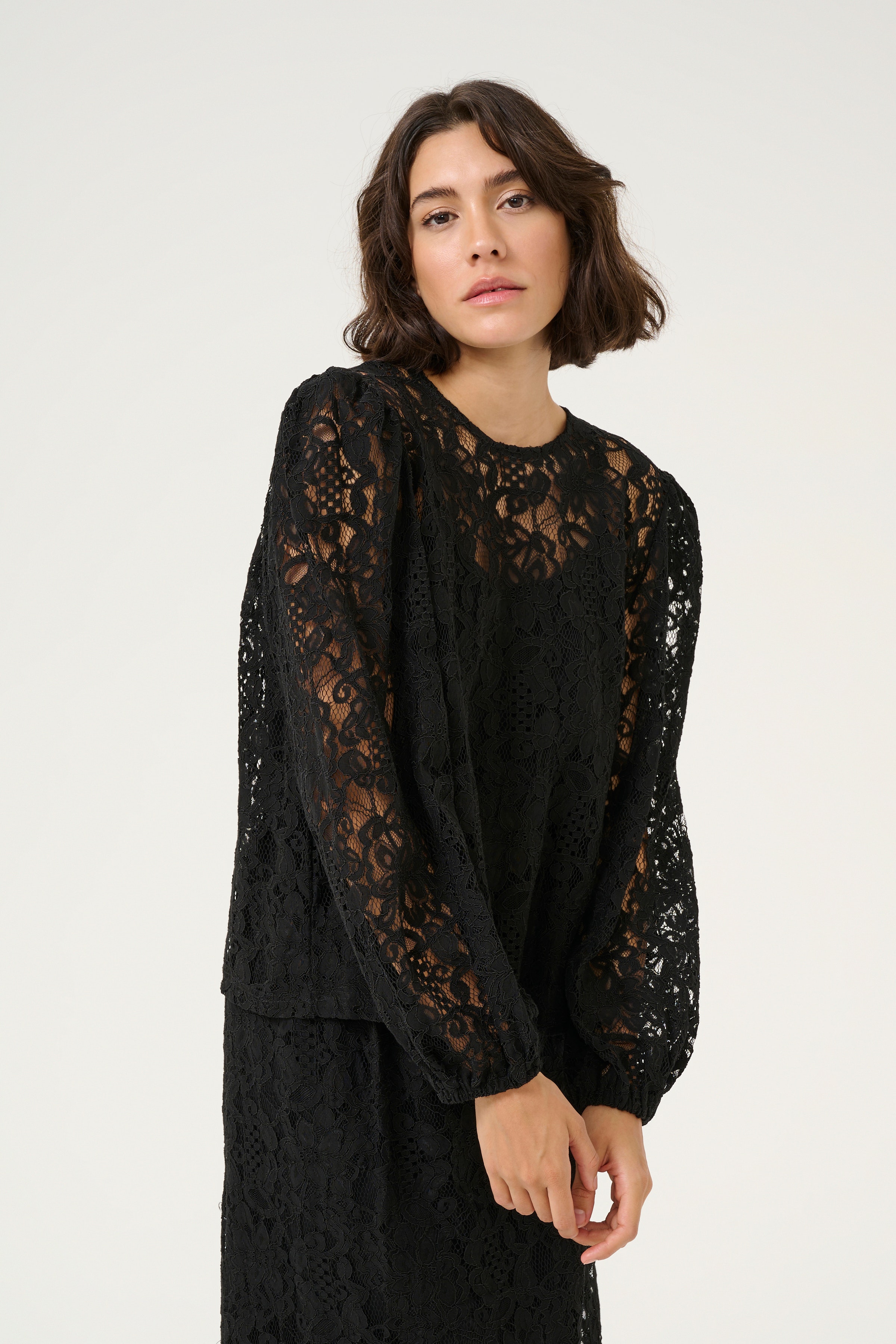 KAlanice Blondebluse LOOKBOOK FRONT 10552373-100121