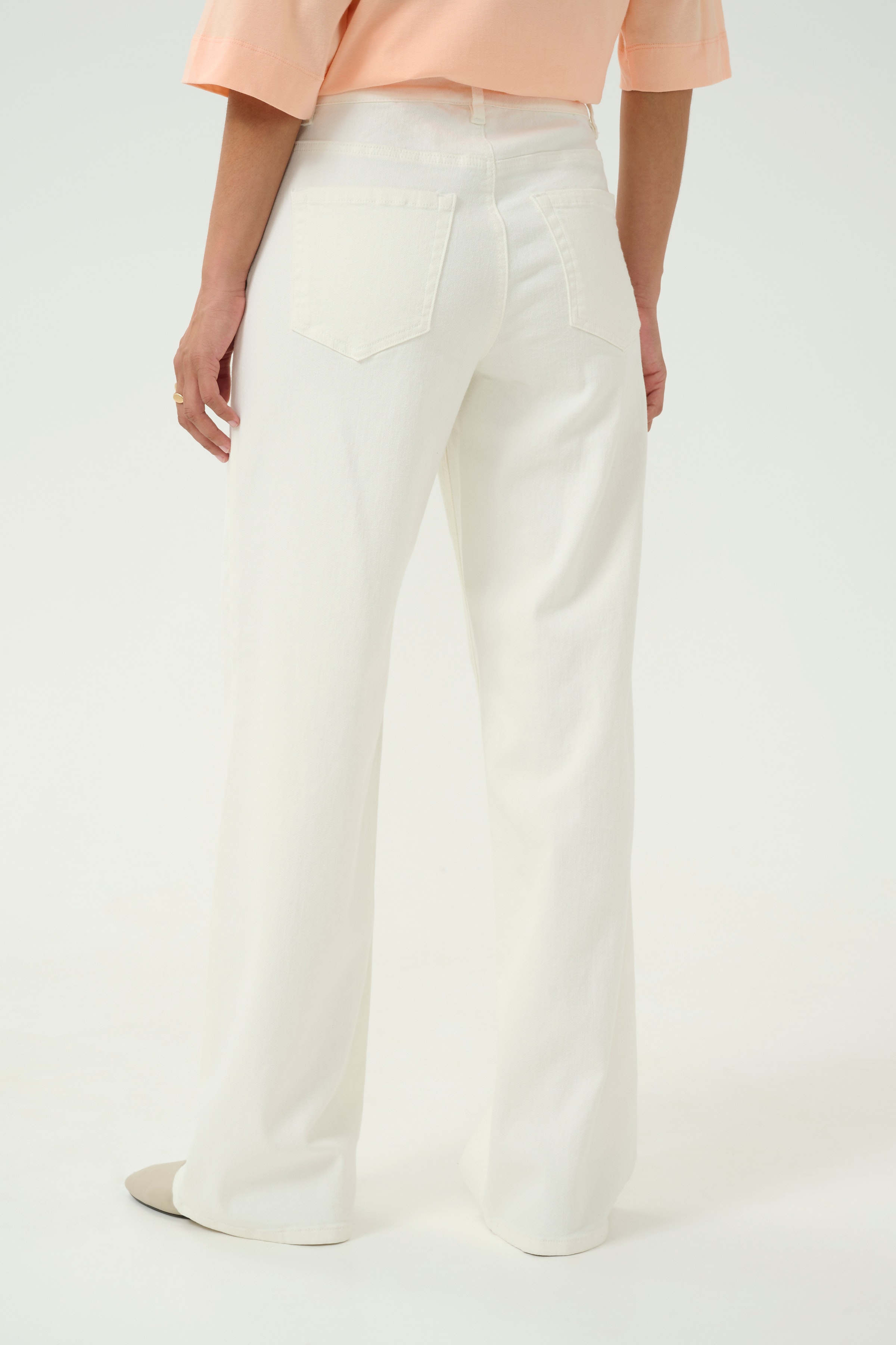KAkarla Wide Jeans LOOKBOOK BACK 10509834-110602