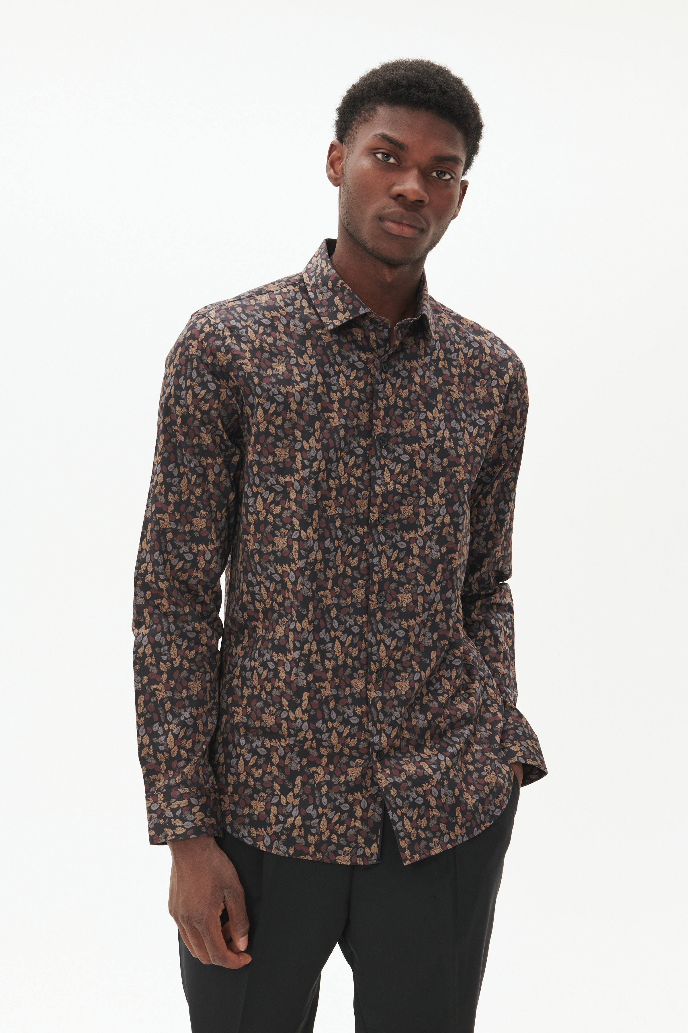 MAtrostol Shirt LOOKBOOK FRONT 30207684-191317