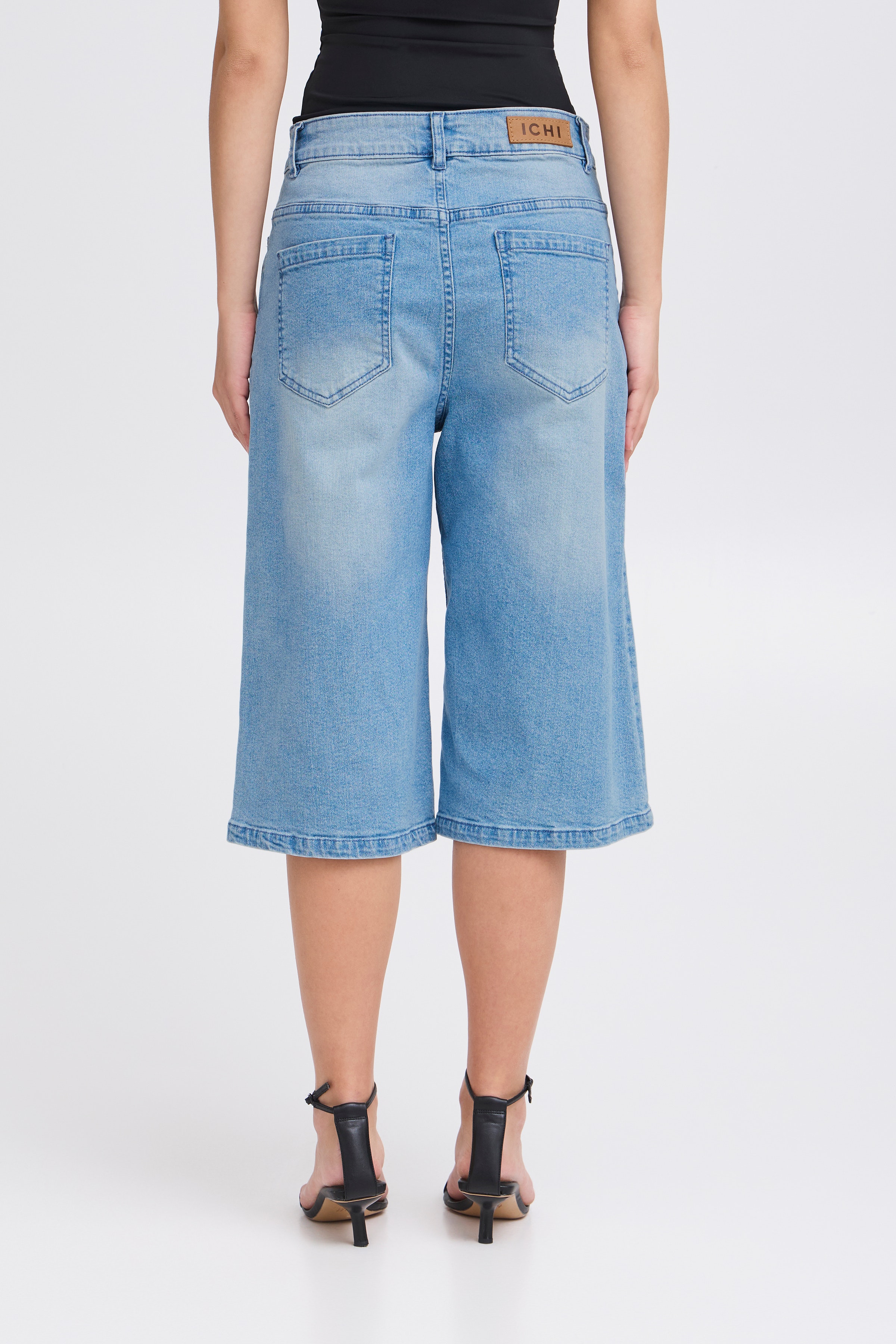 IHCALLY Denim shorts LOOKBOOK BACK 20122663-200792