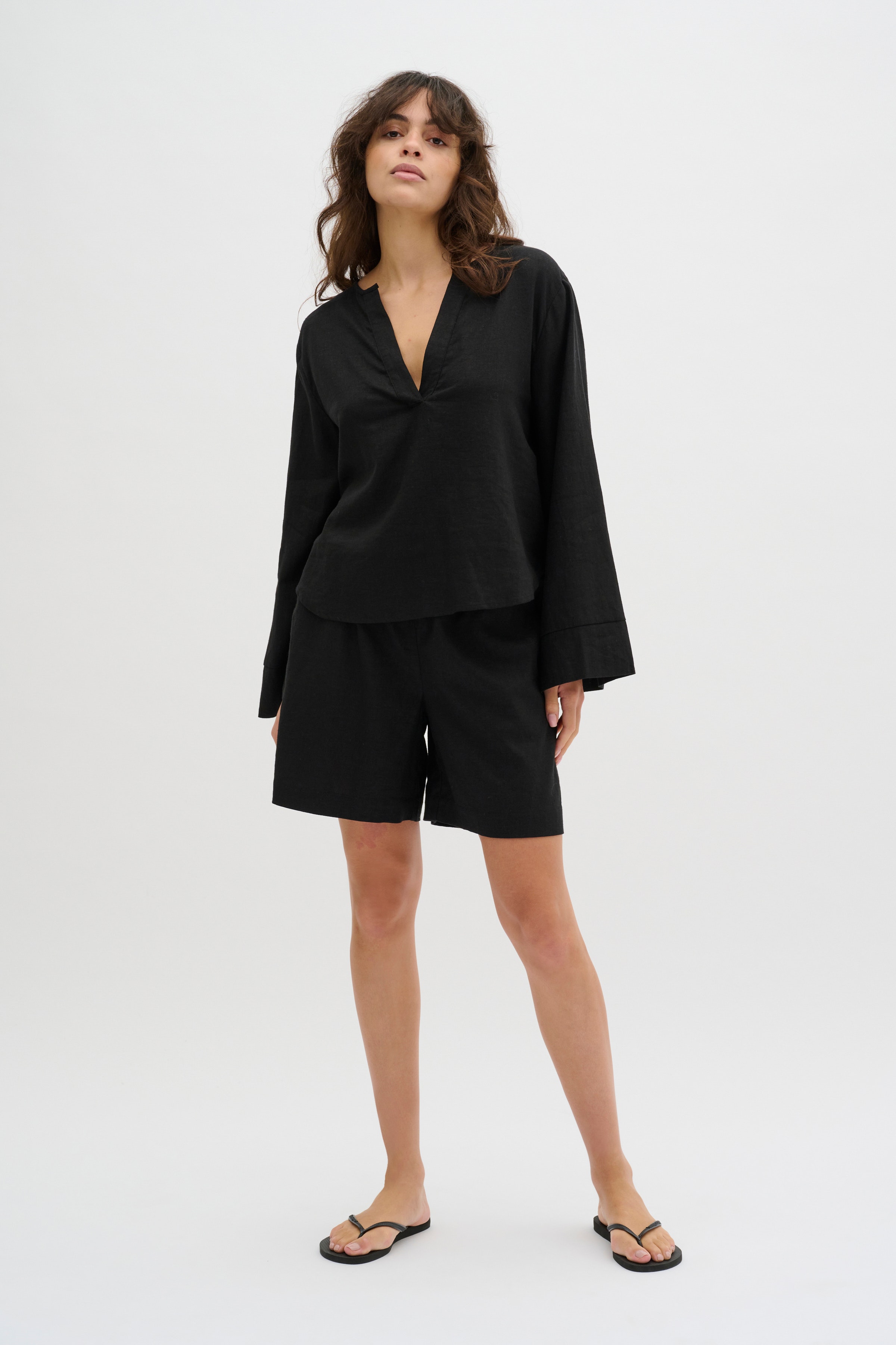 DiasMW Shorts LOOKBOOK FRONT 10704702-100031