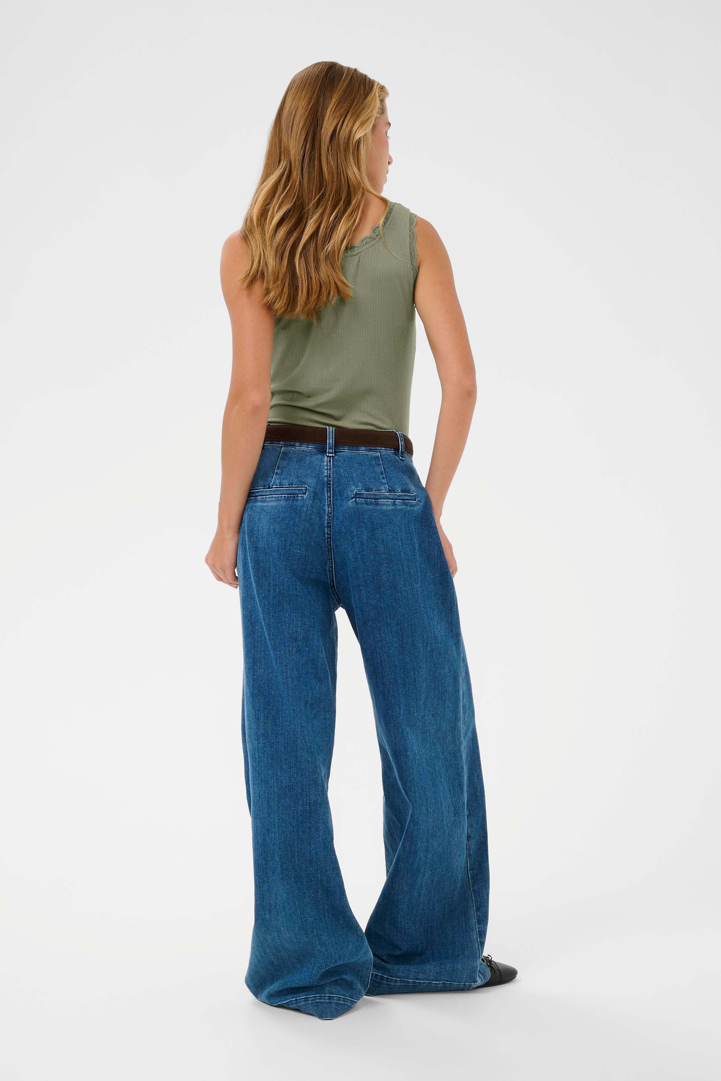 KAomi Top LOOKBOOK BACK 10510143-176212