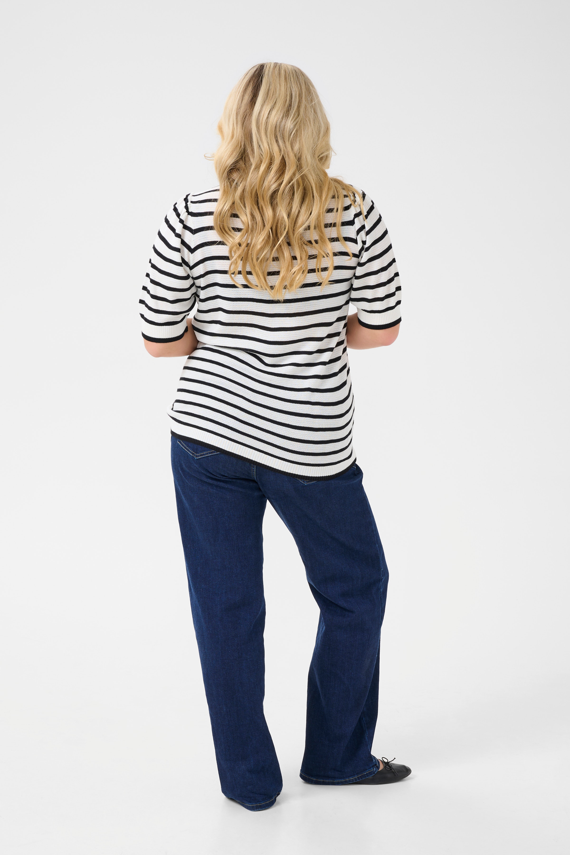 KCamana Pullover LOOKBOOK BACK 10583416-107774