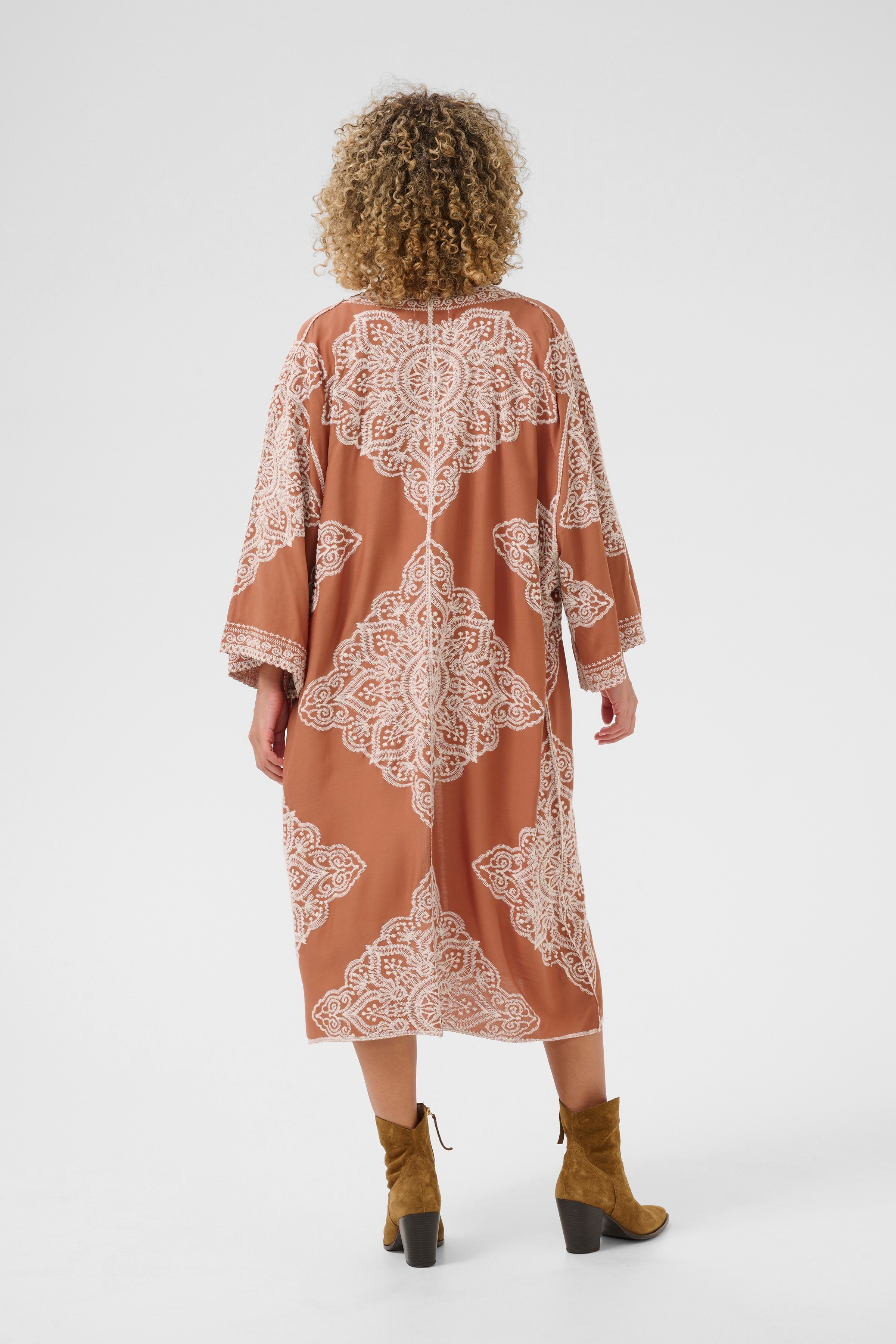 CRTyla Kimono long LOOKBOOK BACK 10613807-108205