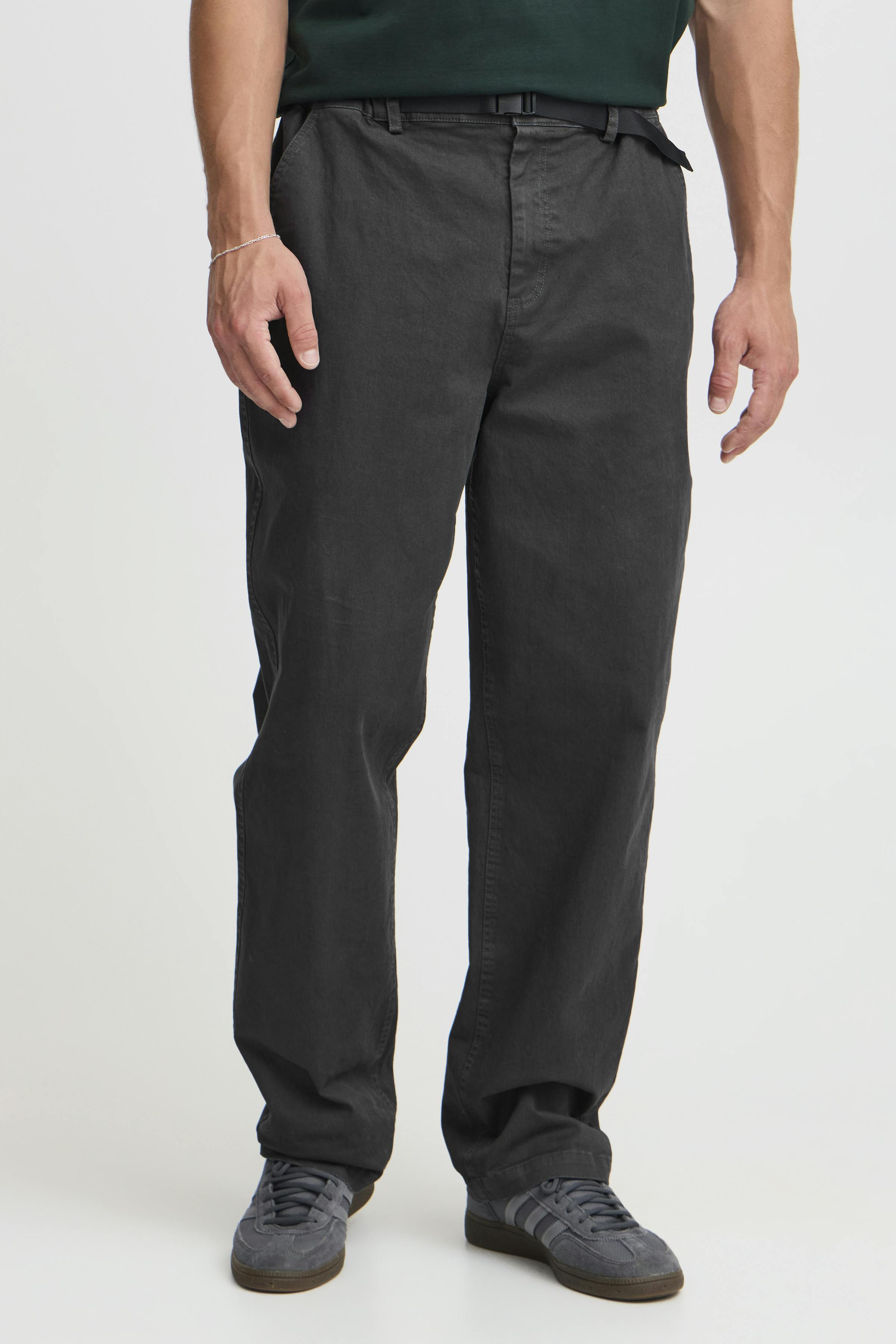 JCMDIXI Hose LOOKBOOK FRONT 22800677-194104