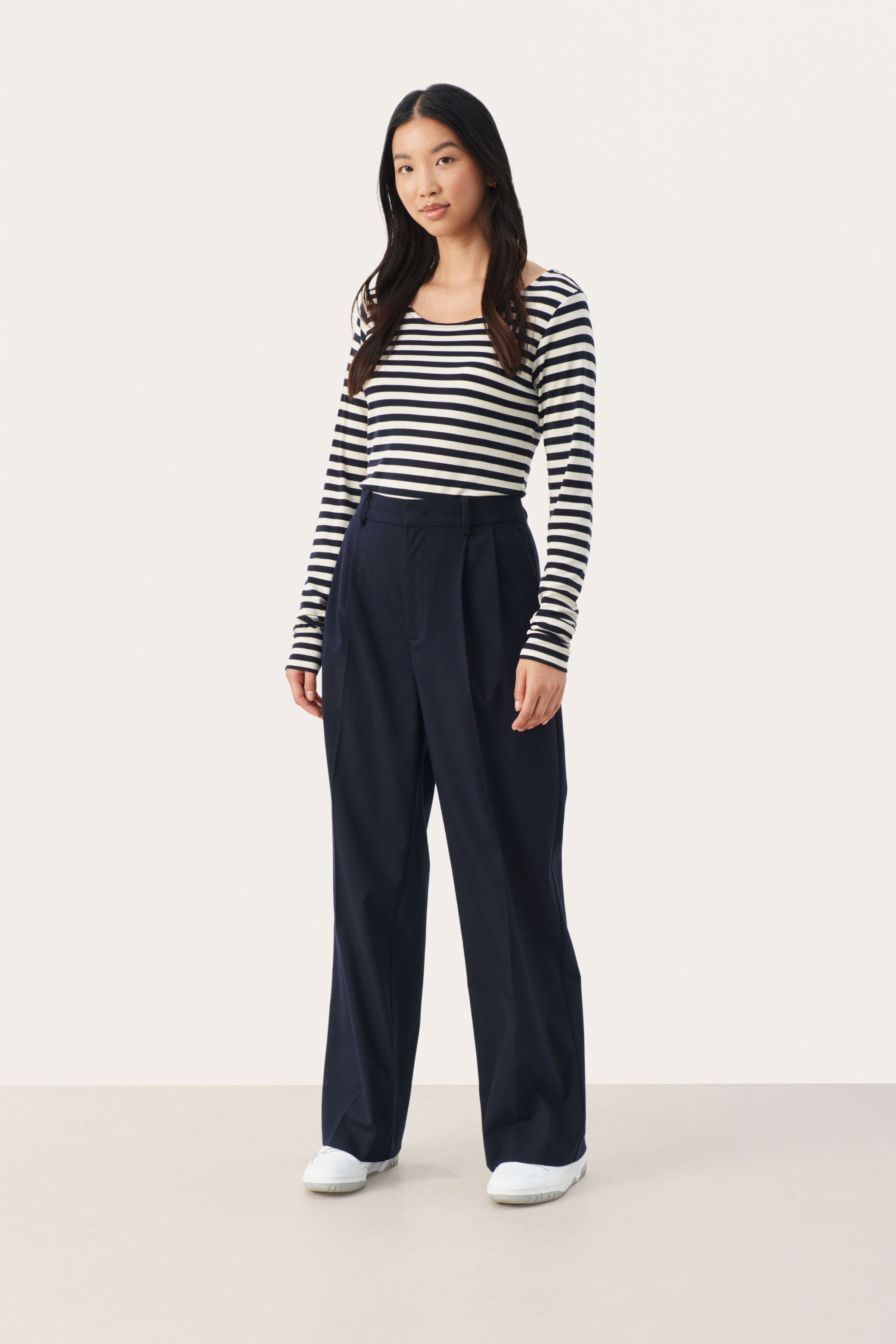 CherraPW Bukser LOOKBOOK FRONT 30308335-194013